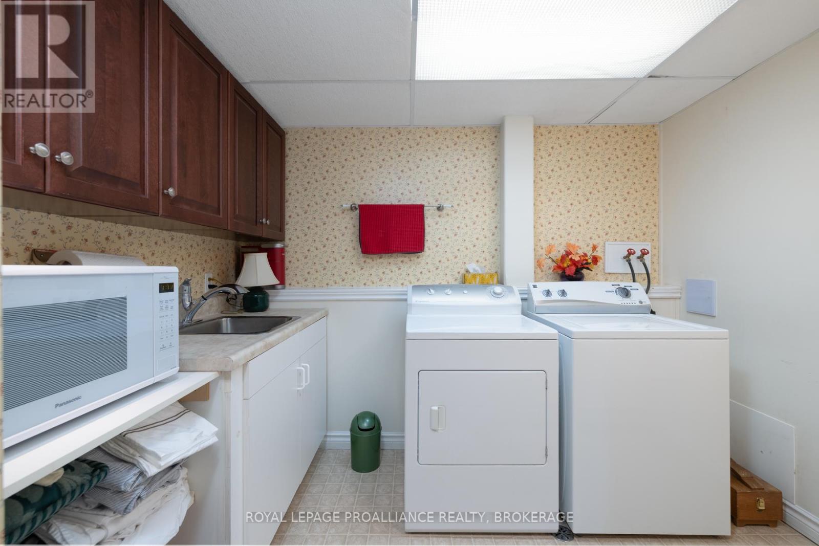 1682 South Boulevard, Kingston (Kingston East (Incl Cfb Kingston)), Ontario  K7L 4V1 - Photo 24 - X12209111