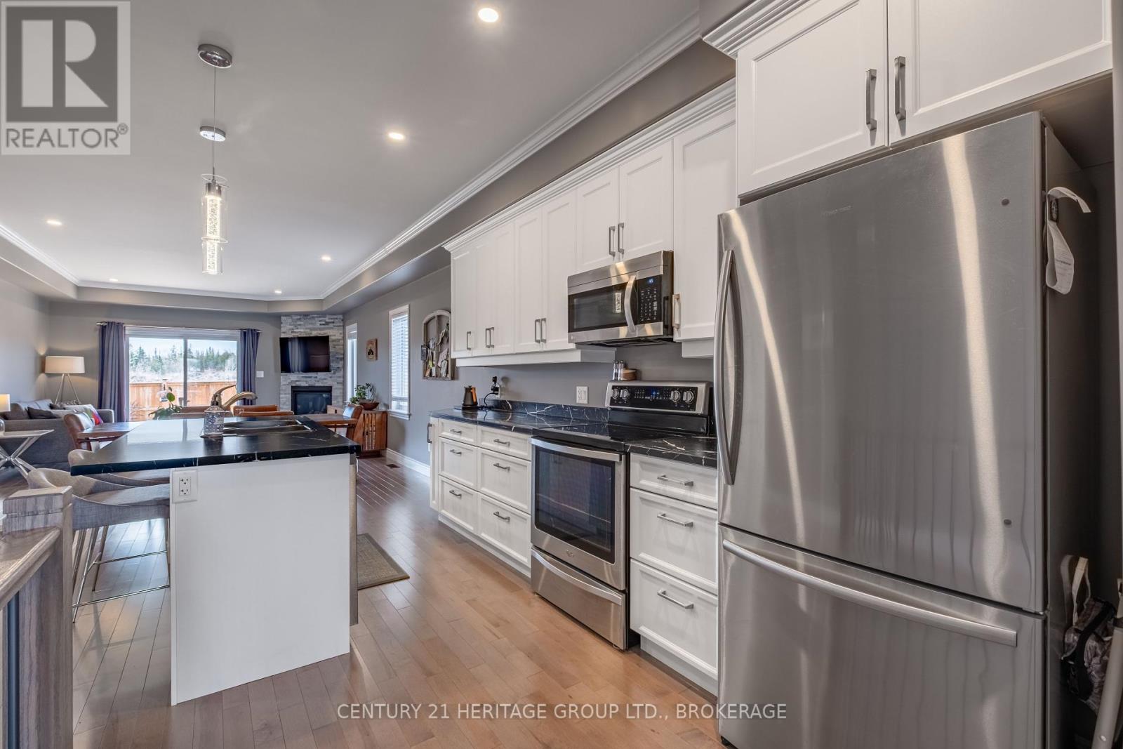 68 Potter Drive, Loyalist (Odessa), Ontario  K0H 2H0 - Photo 10 - X12209128