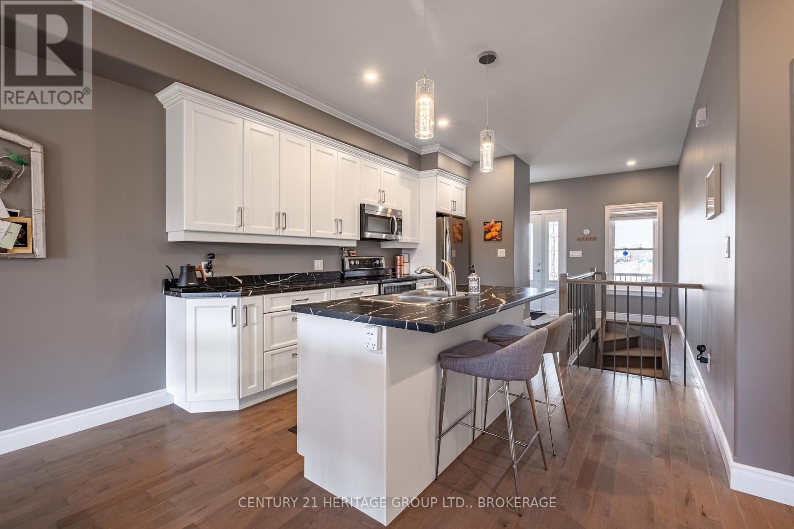 68 Potter Drive, Loyalist (Odessa), Ontario  K0H 2H0 - Photo 11 - X12209128