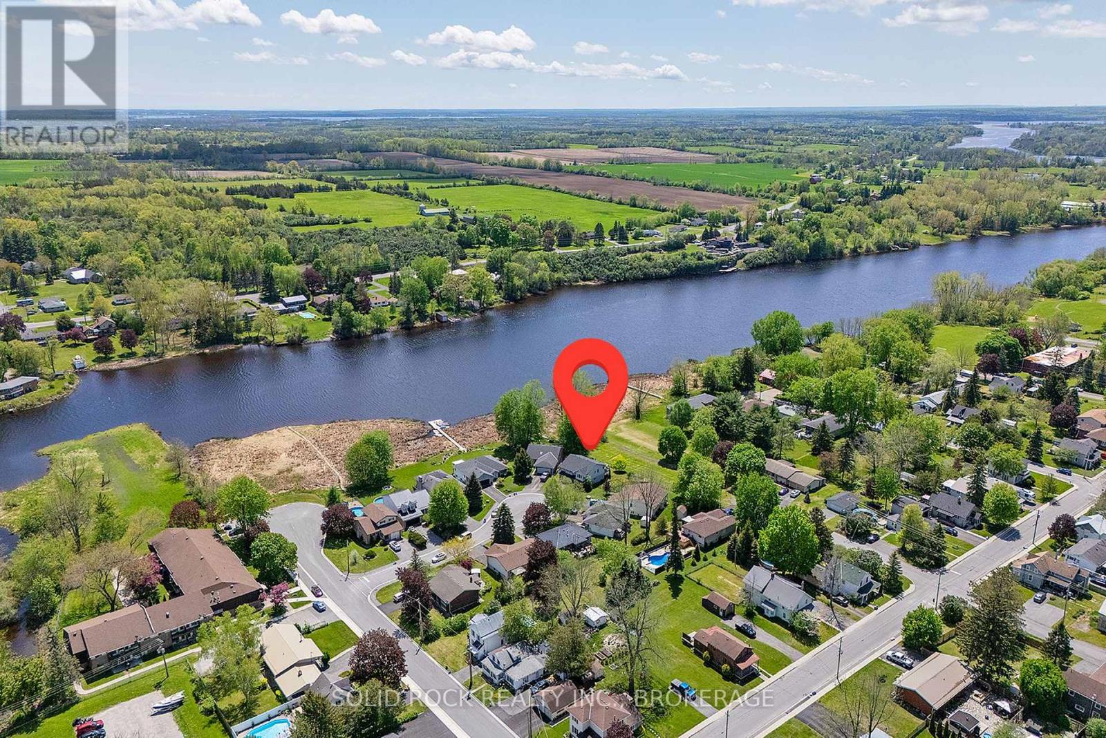 150 Shoreline Crescent, Greater Napanee (Greater Napanee), Ontario  K7R 3W2 - Photo 2 - X12209150