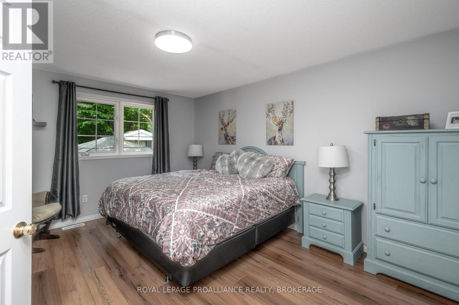 94 Dalgleish Avenue, Kingston (Kingston East (Incl Barret Crt)), Ontario  K7K 7E1 - Photo 17 - X12209189