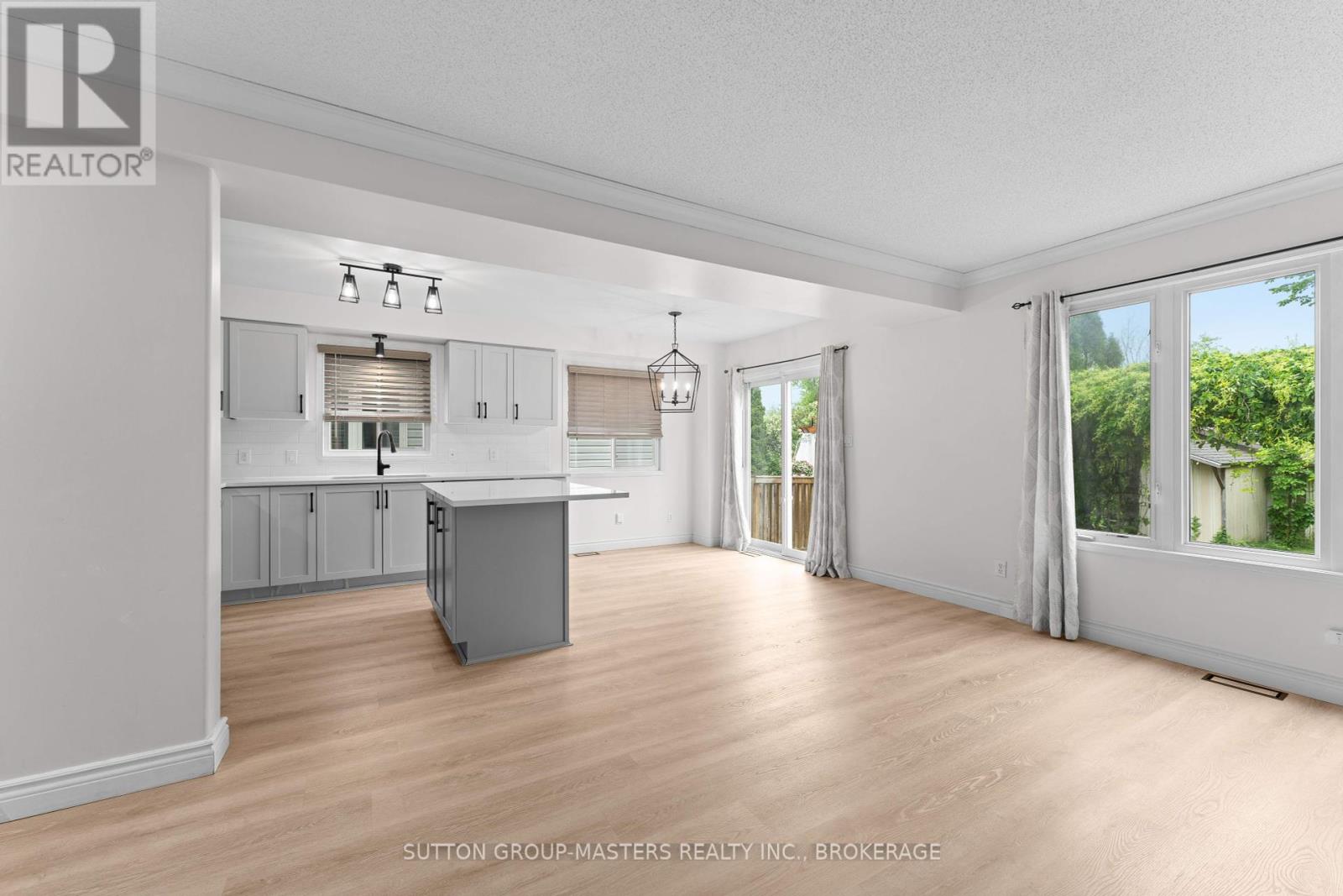 976 Bluffwood Avenue, Kingston (Kingston East (Incl Barret Crt)), Ontario  K7K 7K5 - Photo 11 - X12209194