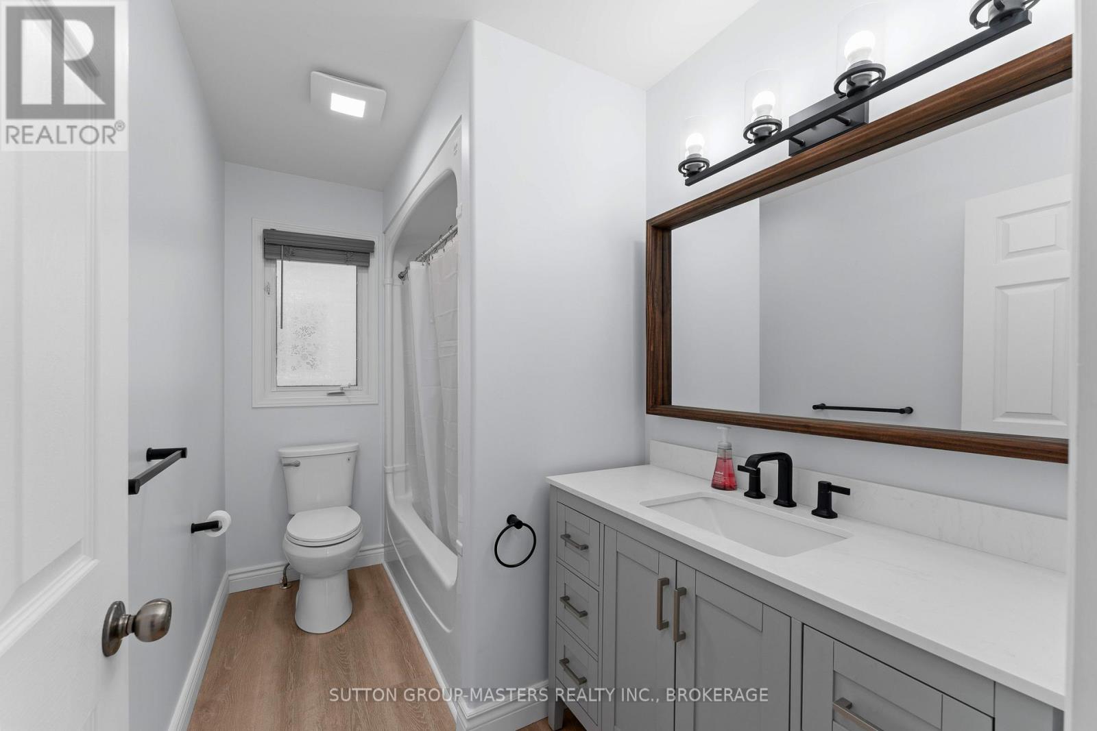 976 Bluffwood Avenue, Kingston (Kingston East (Incl Barret Crt)), Ontario  K7K 7K5 - Photo 22 - X12209194