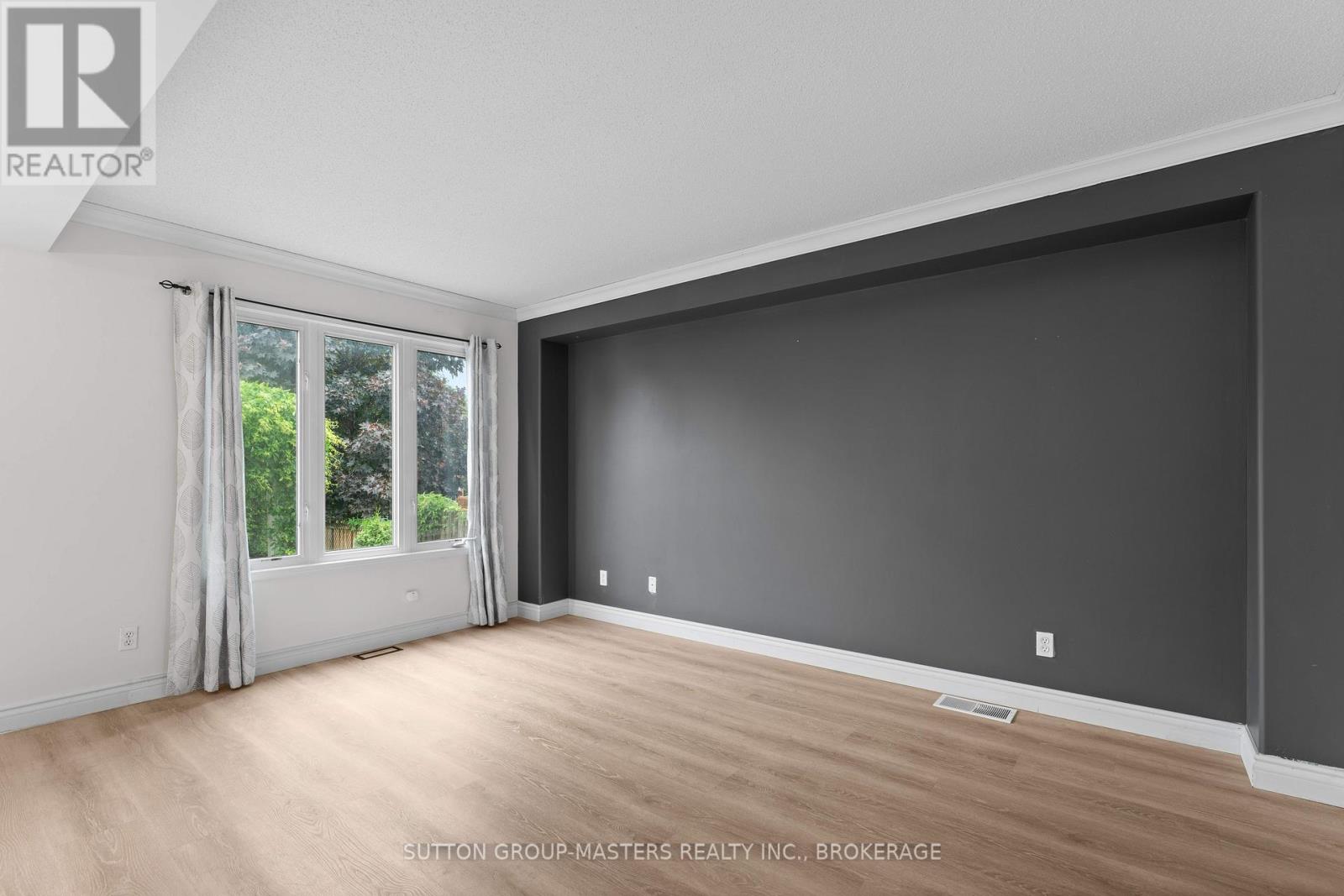 976 Bluffwood Avenue, Kingston (Kingston East (Incl Barret Crt)), Ontario  K7K 7K5 - Photo 9 - X12209194