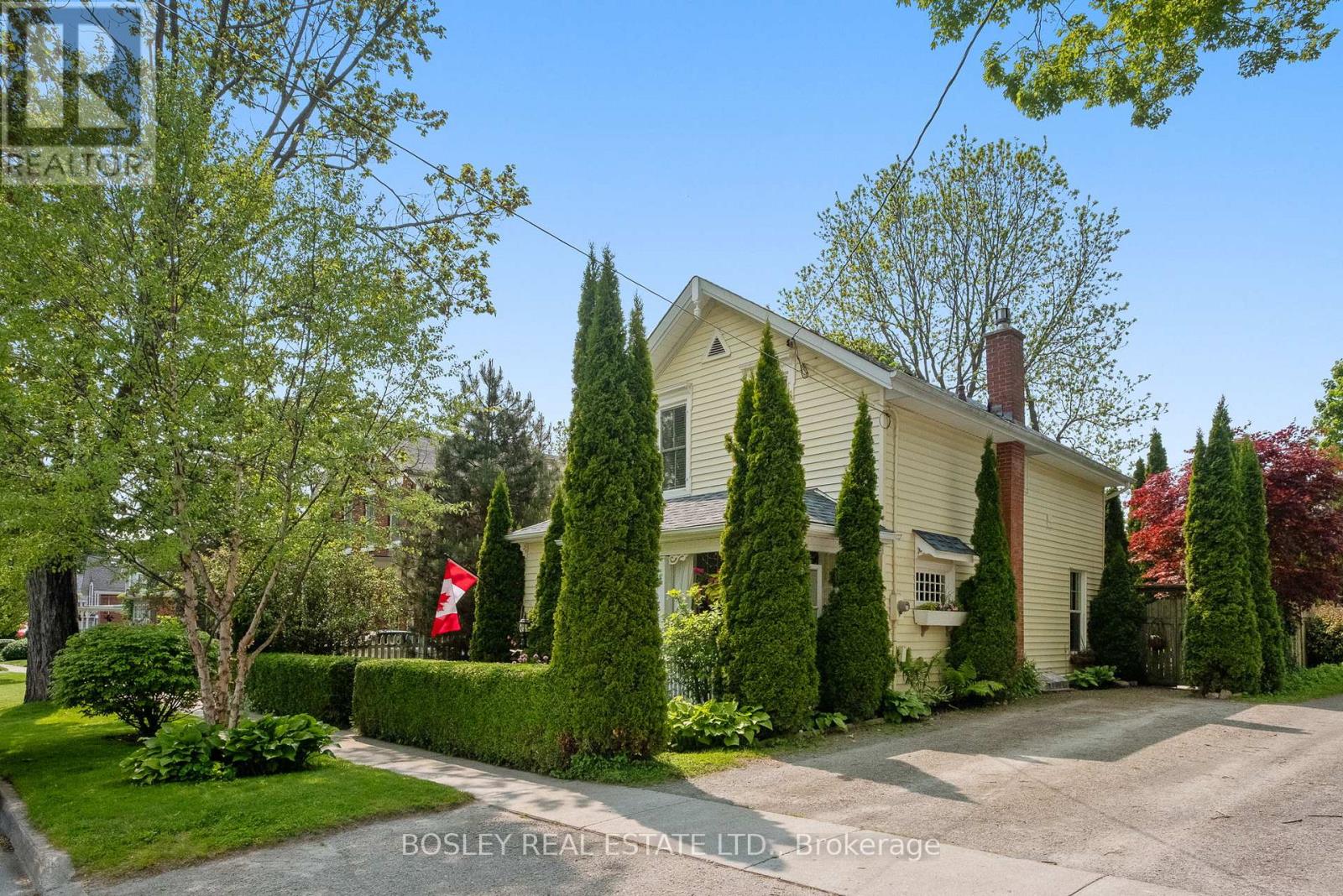 38 Bloomsgrove Avenue, Port Hope, Ontario  L1A 1X4 - Photo 3 - X12209104