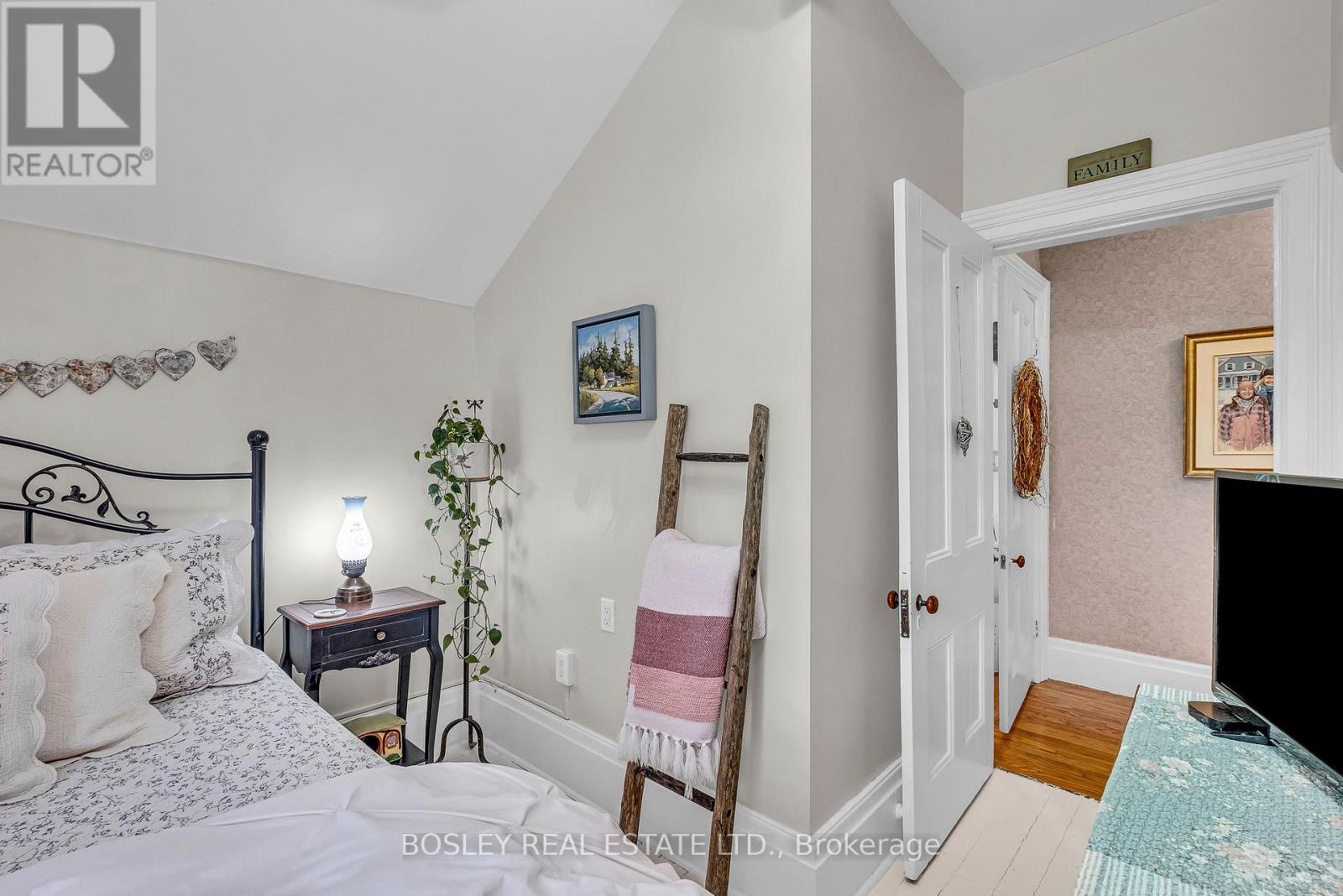38 Bloomsgrove Avenue, Port Hope, Ontario  L1A 1X4 - Photo 30 - X12209104