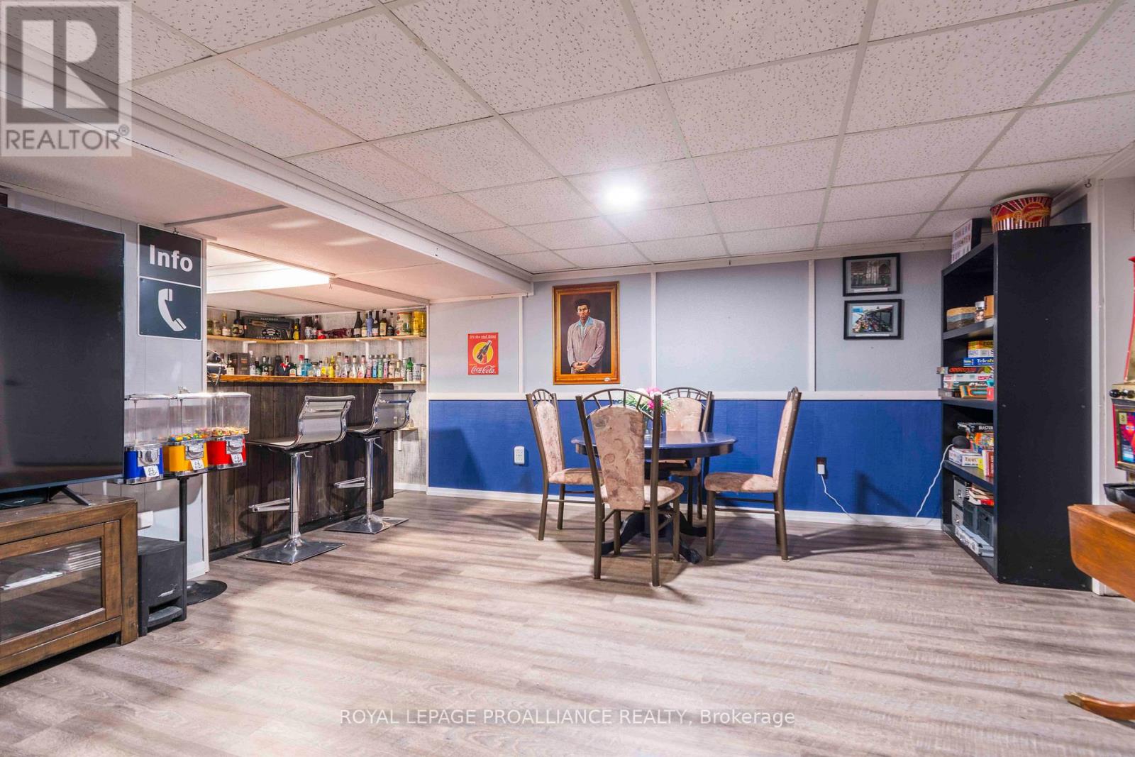 20 Hope Crescent, Belleville (Belleville Ward), Ontario  K8P 4S2 - Photo 41 - X12209173