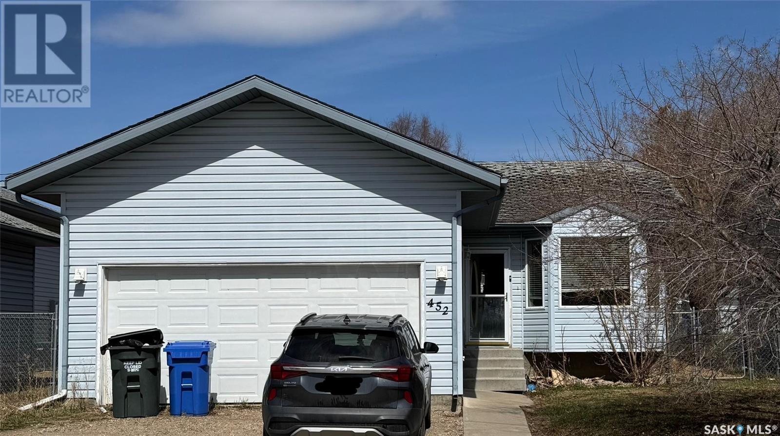 452 Adams CRESCENT, Prince Albert, Saskatchewan