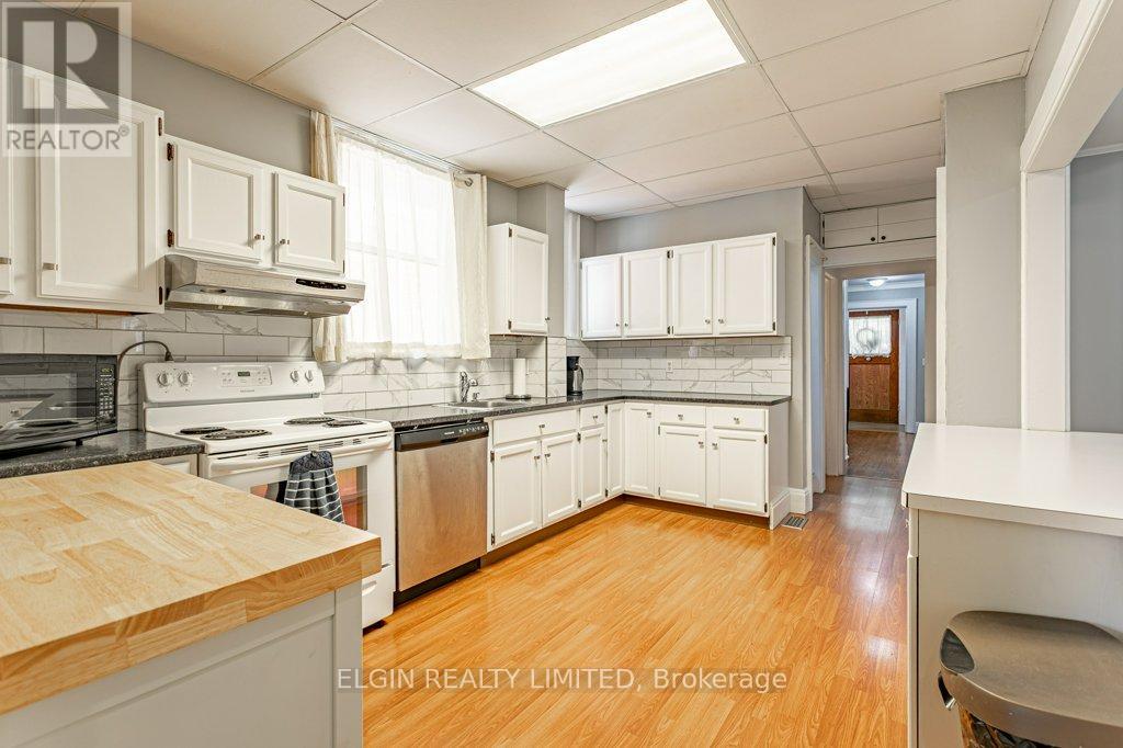 92 Hincks Street, St. Thomas, Ontario  N5R 3P2 - Photo 12 - X12208992