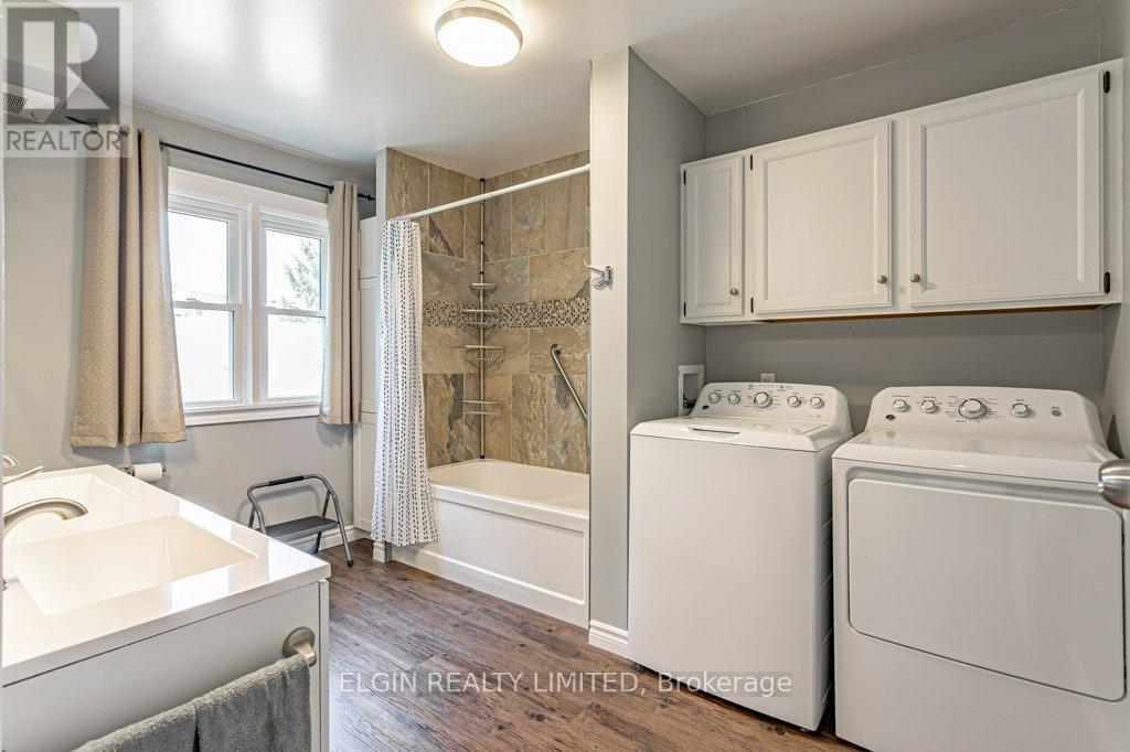 92 Hincks Street, St. Thomas, Ontario  N5R 3P2 - Photo 13 - X12208992