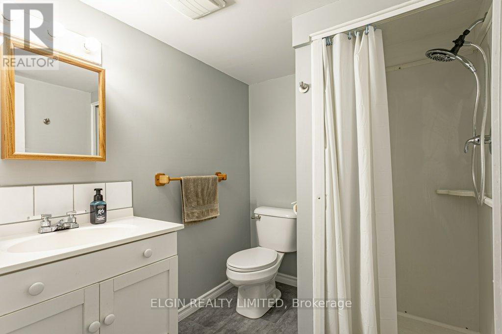 92 Hincks Street, St. Thomas, Ontario  N5R 3P2 - Photo 31 - X12208992