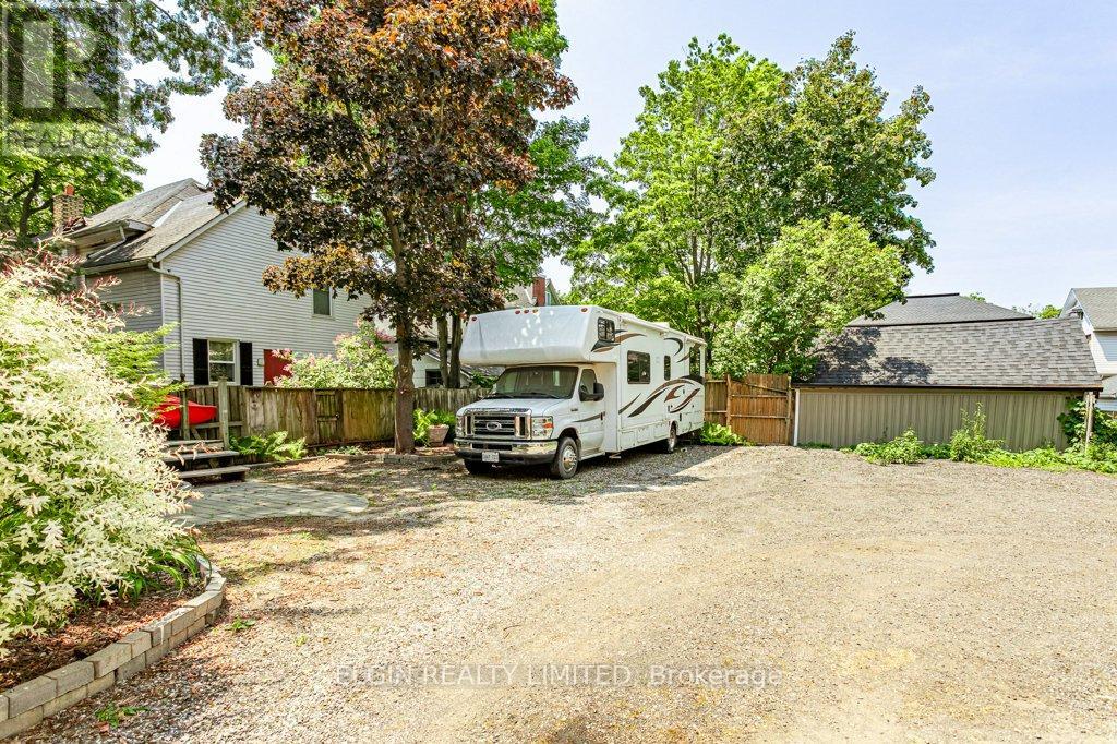 92 Hincks Street, St. Thomas, Ontario  N5R 3P2 - Photo 37 - X12208992