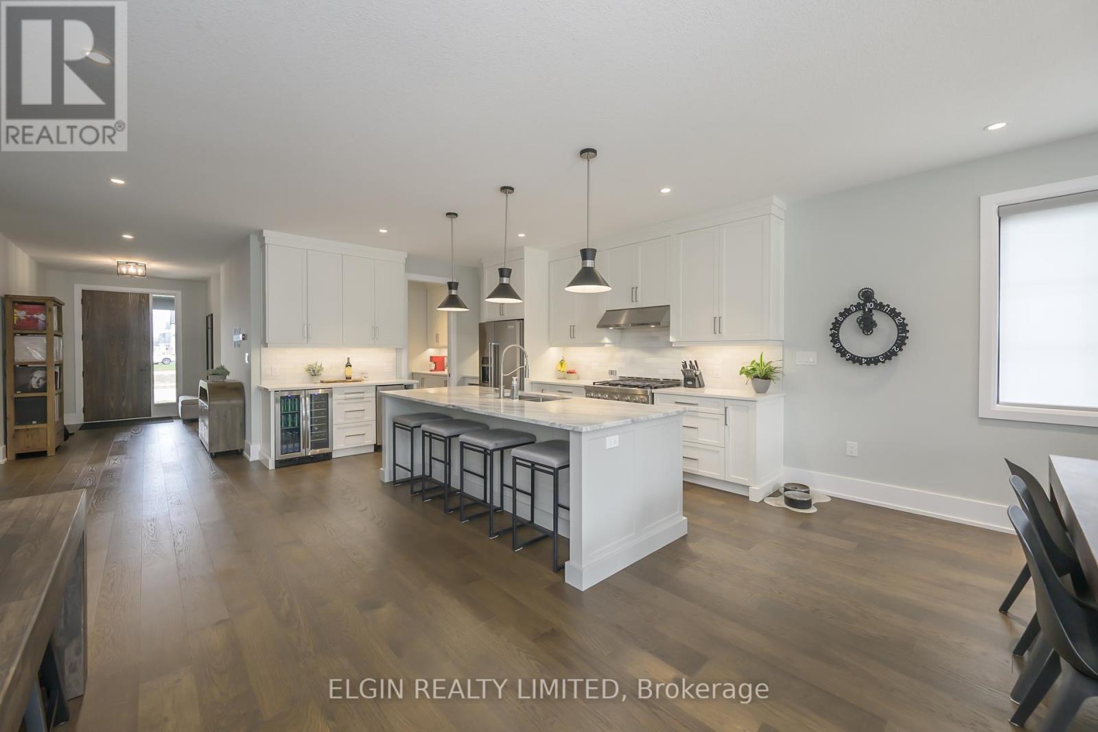 107 Optimist Drive, Southwold (Talbotville), Ontario  N5P 0G2 - Photo 21 - X12209131