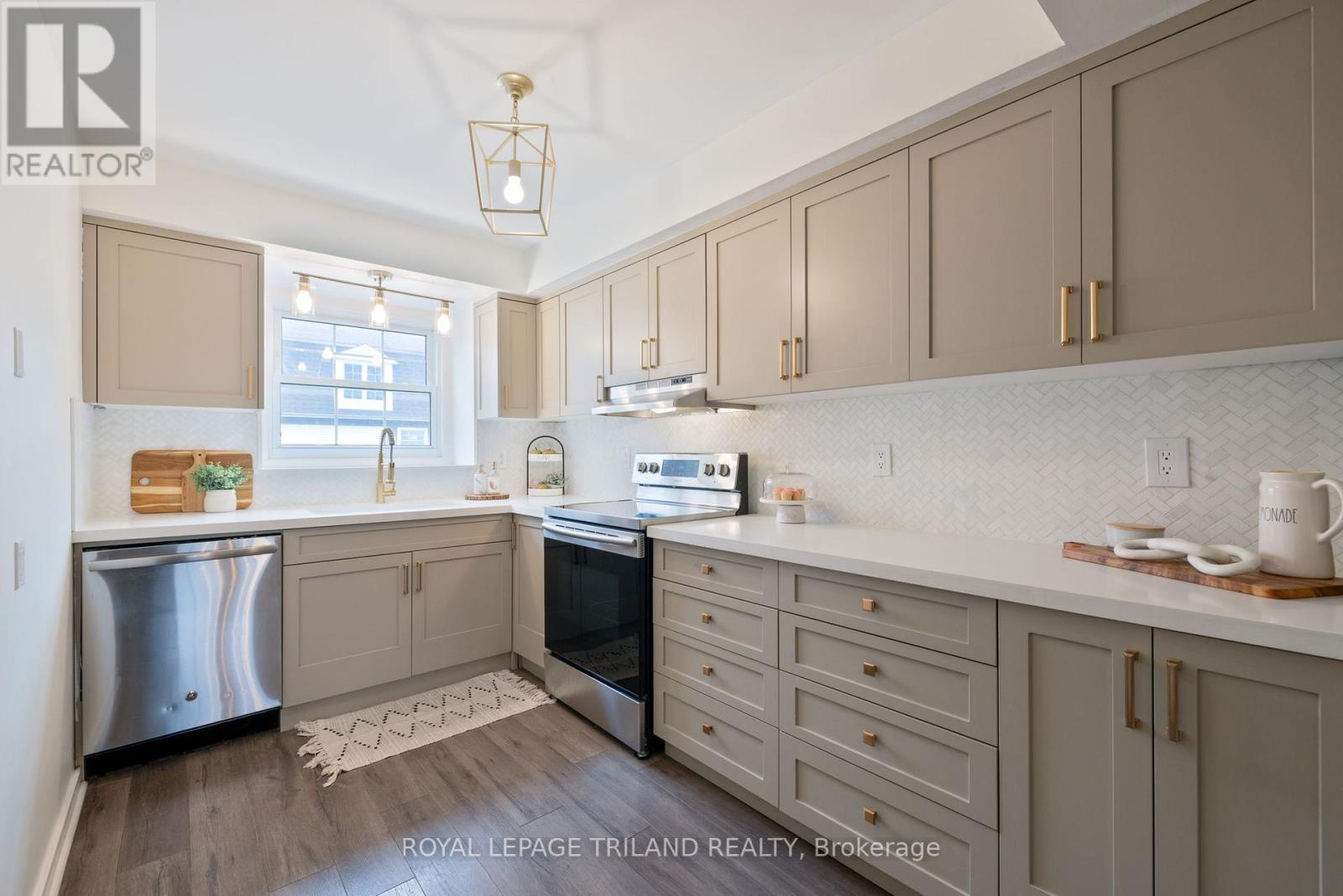 76 - 900 Pond View Road, London South (South T), Ontario  N5Z 4L7 - Photo 13 - X12209136
