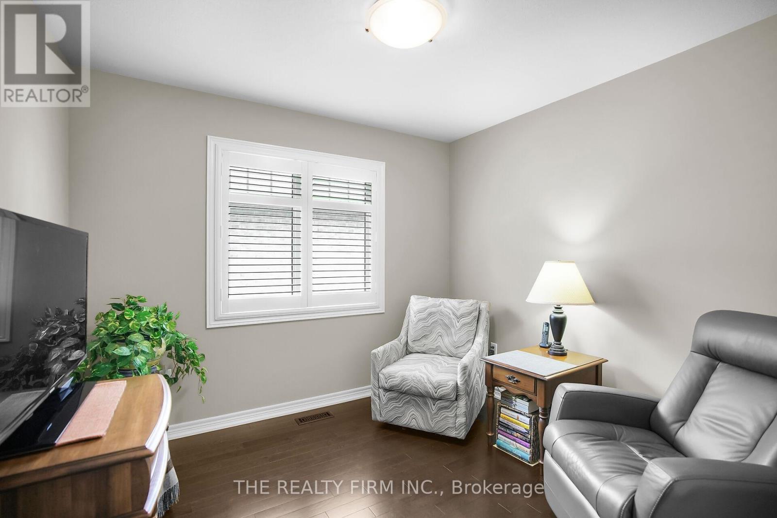 364 Darcy Drive E, Strathroy-Caradoc (Ne), Ontario  N7G 0A1 - Photo 25 - X12209178