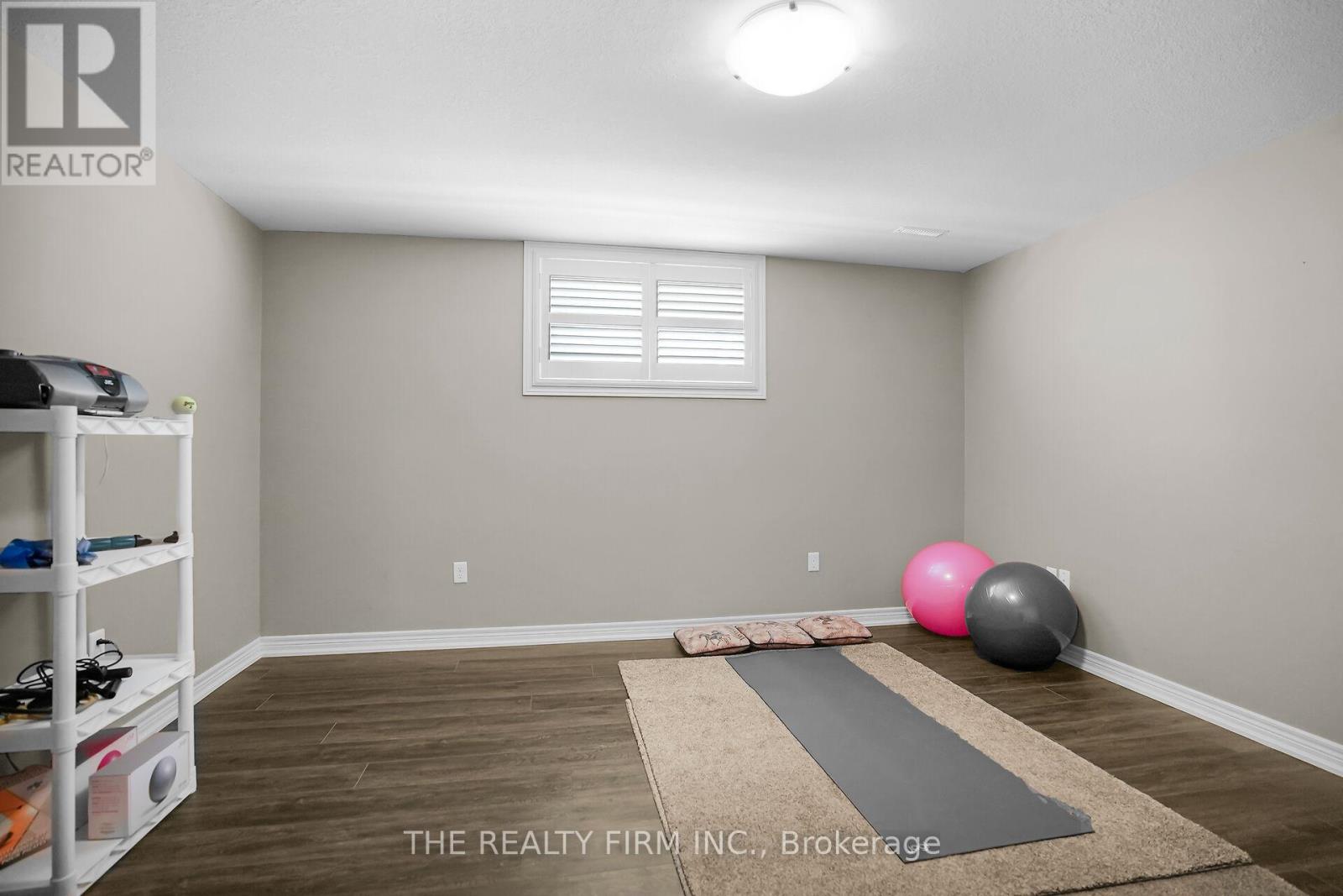 364 Darcy Drive E, Strathroy-Caradoc (Ne), Ontario  N7G 0A1 - Photo 36 - X12209178