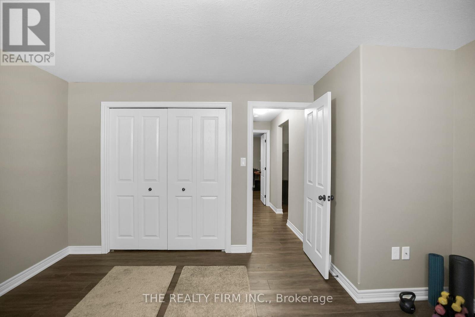 364 Darcy Drive E, Strathroy-Caradoc (Ne), Ontario  N7G 0A1 - Photo 37 - X12209178