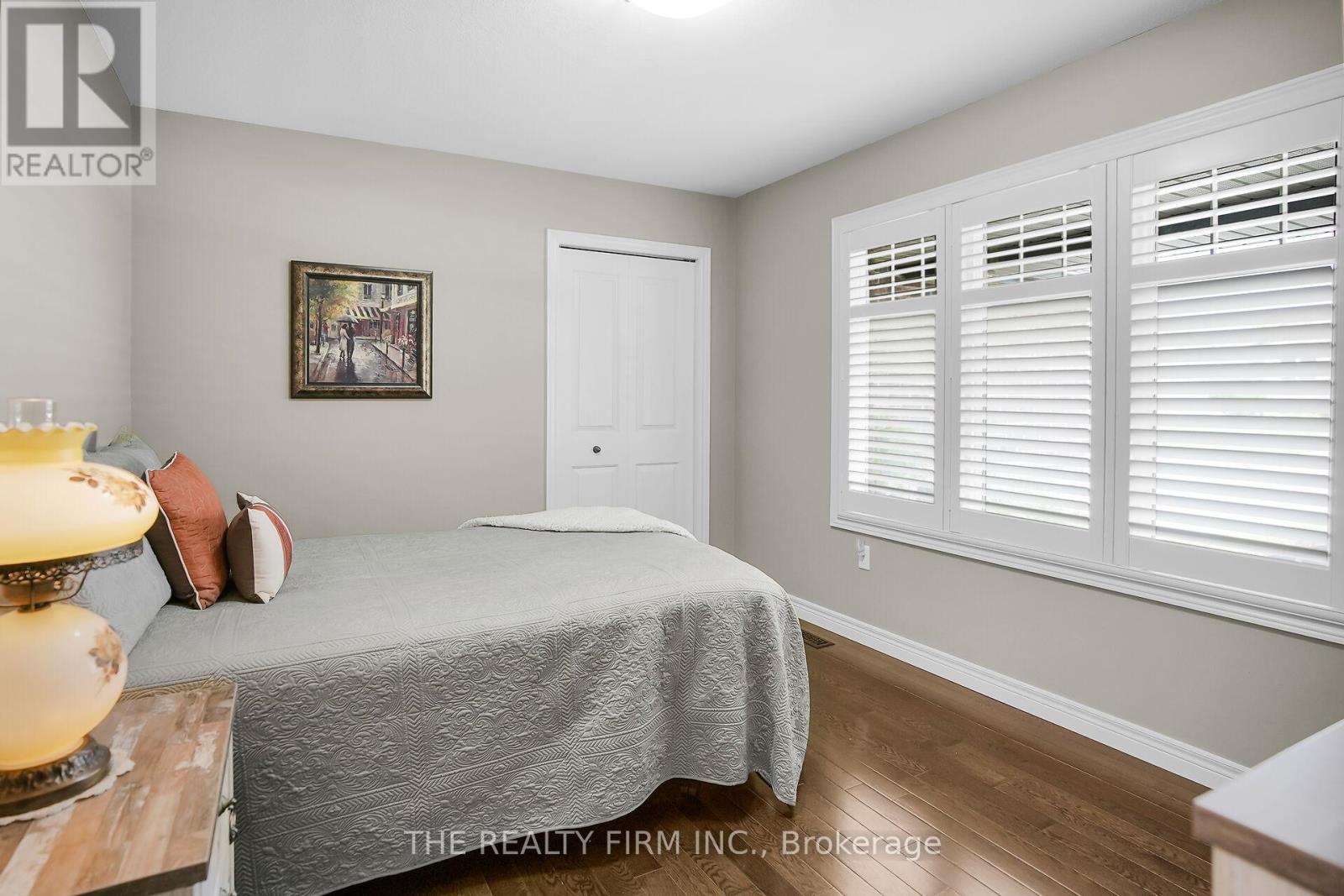 364 Darcy Drive E, Strathroy-Caradoc (Ne), Ontario  N7G 0A1 - Photo 6 - X12209178