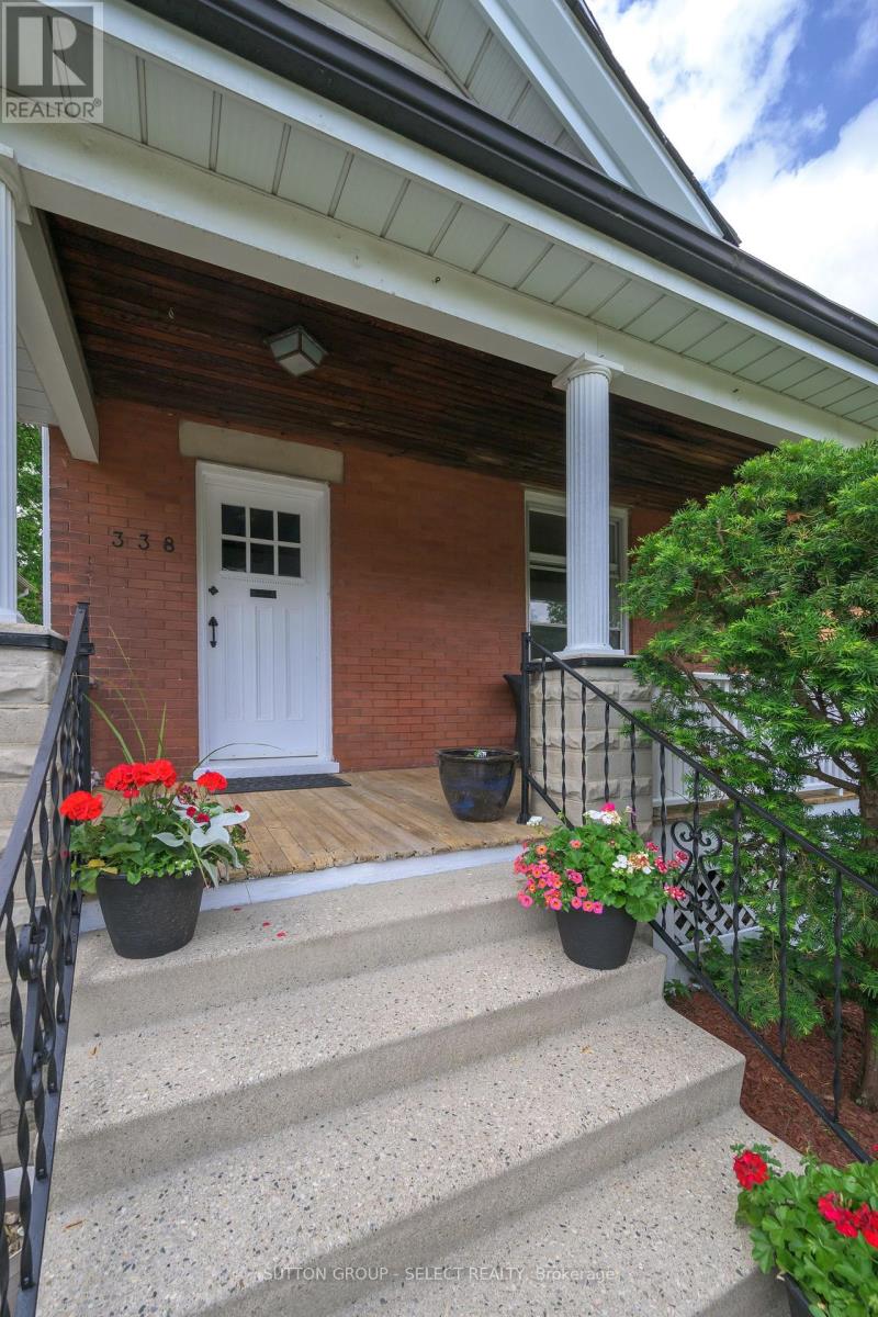 338 Cheapside Street, London East (East B), Ontario  N6A 2A6 - Photo 2 - X12209211