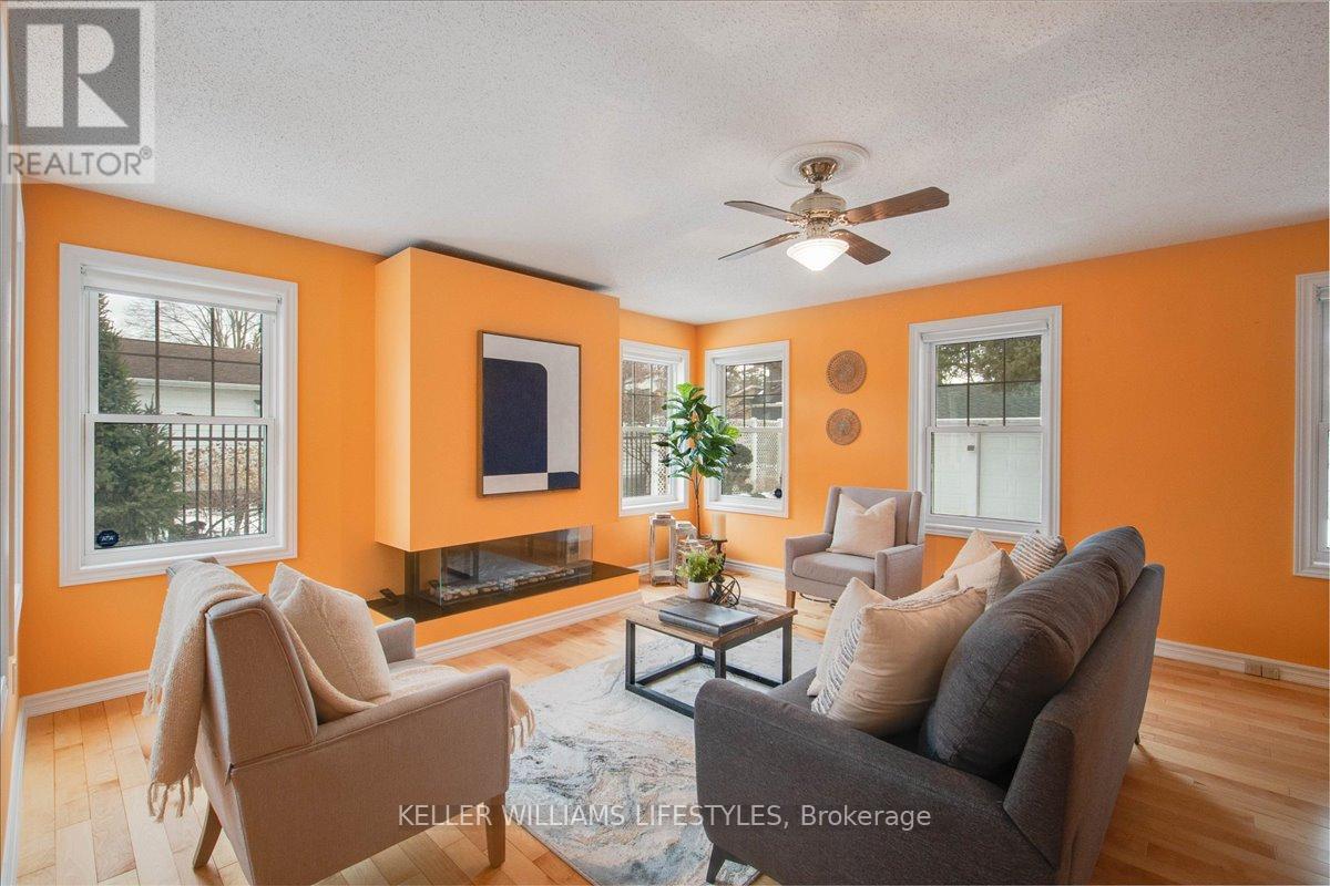 24 Main Street S, Lambton Shores, Ontario  N0N 1J0 - Photo 3 - X12209222