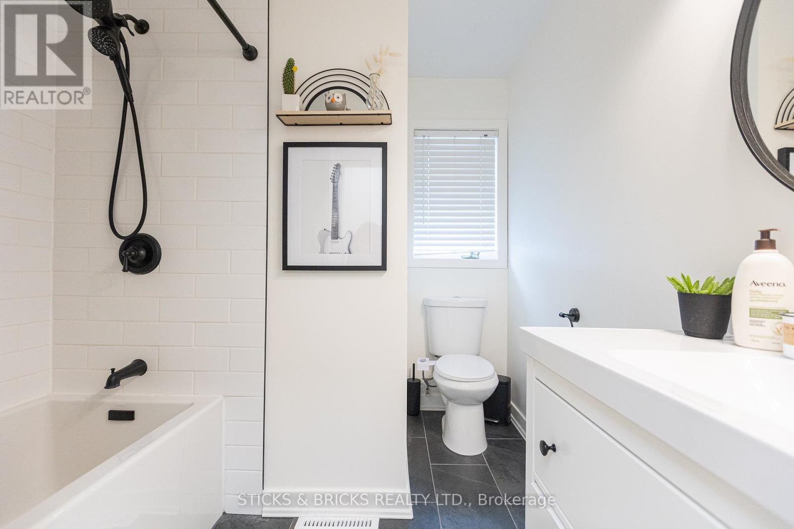 91 Elgin Street, Thorold (Thorold Downtown), Ontario  L2V 3B8 - Photo 16 - X12209011