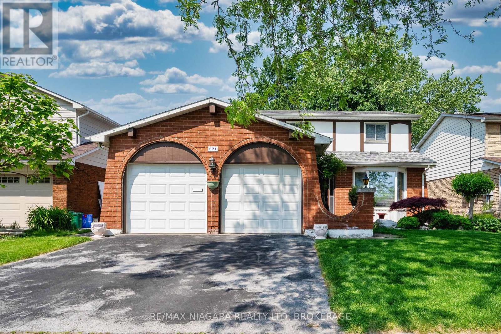 Property at 621 LAKE STREET image 1