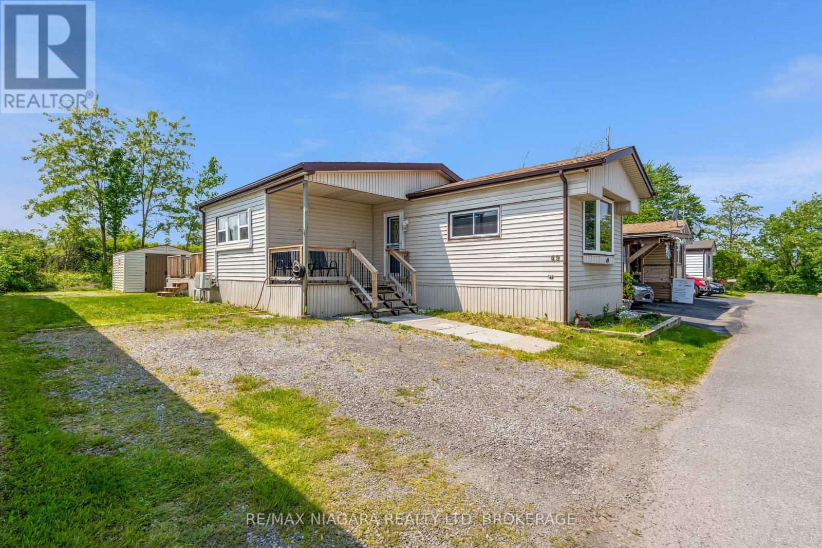 49 - 2175 Mewburn Road, Niagara Falls (Casey), Ontario  L2J 0A6 - Photo 2 - X12209118