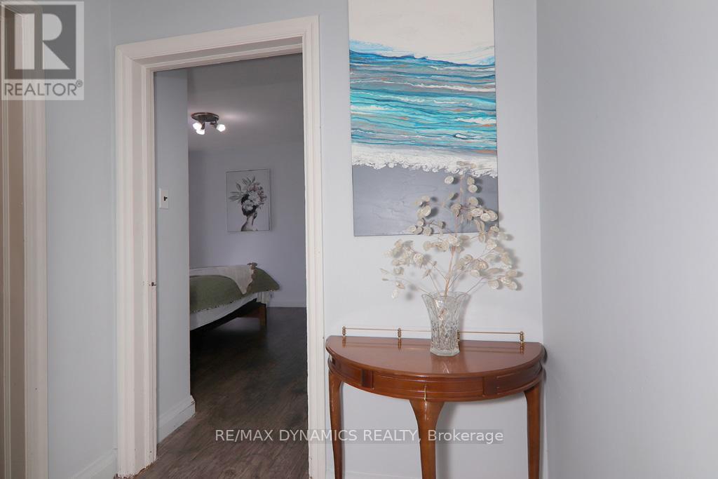 26 Beamer Avenue, St. Catharines (Bunting/linwell), Ontario  L2M 2L3 - Photo 14 - X12209124