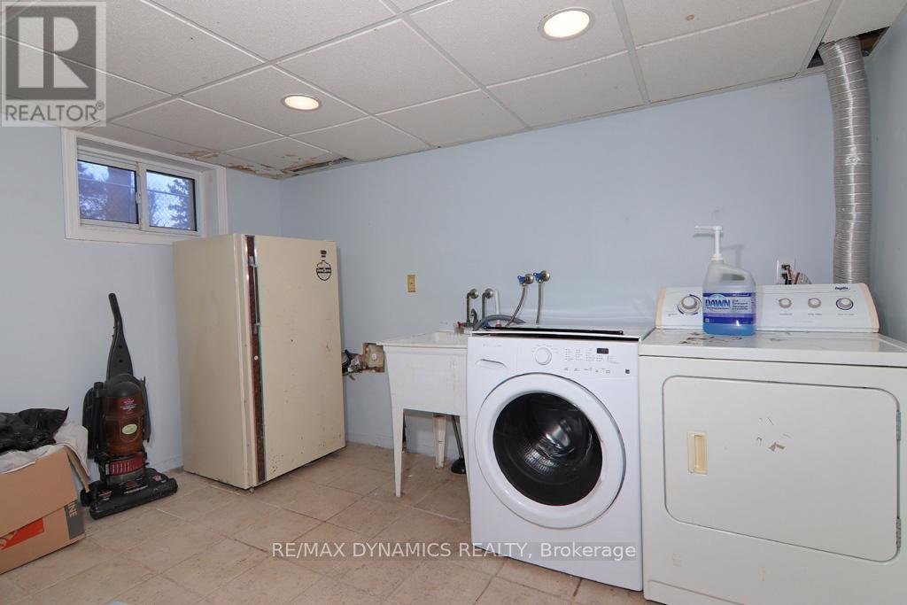26 Beamer Avenue, St. Catharines (Bunting/linwell), Ontario  L2M 2L3 - Photo 23 - X12209124