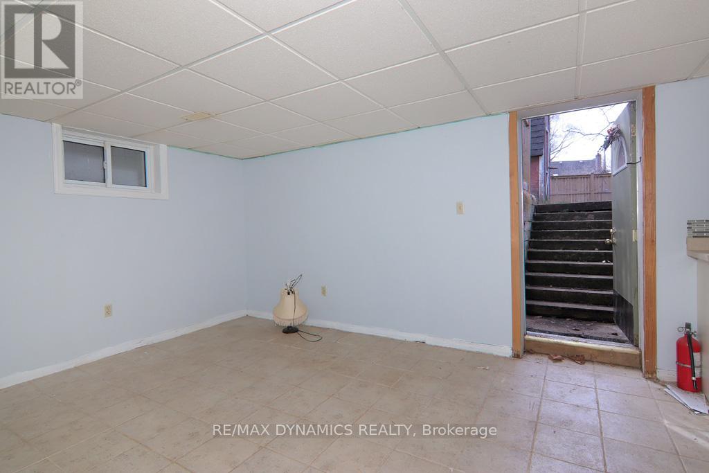 26 Beamer Avenue, St. Catharines (Bunting/linwell), Ontario  L2M 2L3 - Photo 29 - X12209124