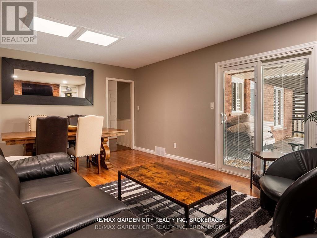 11 Vintage Crescent, St. Catharines (Ridley), Ontario  L2S 3C1 - Photo 13 - X12209168