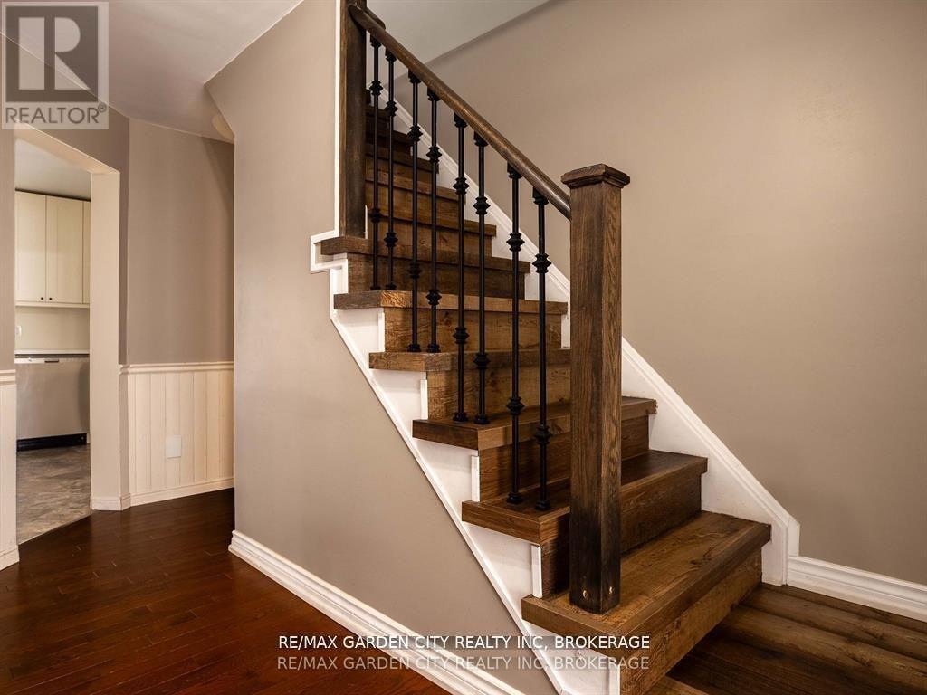 11 Vintage Crescent, St. Catharines (Ridley), Ontario  L2S 3C1 - Photo 17 - X12209168