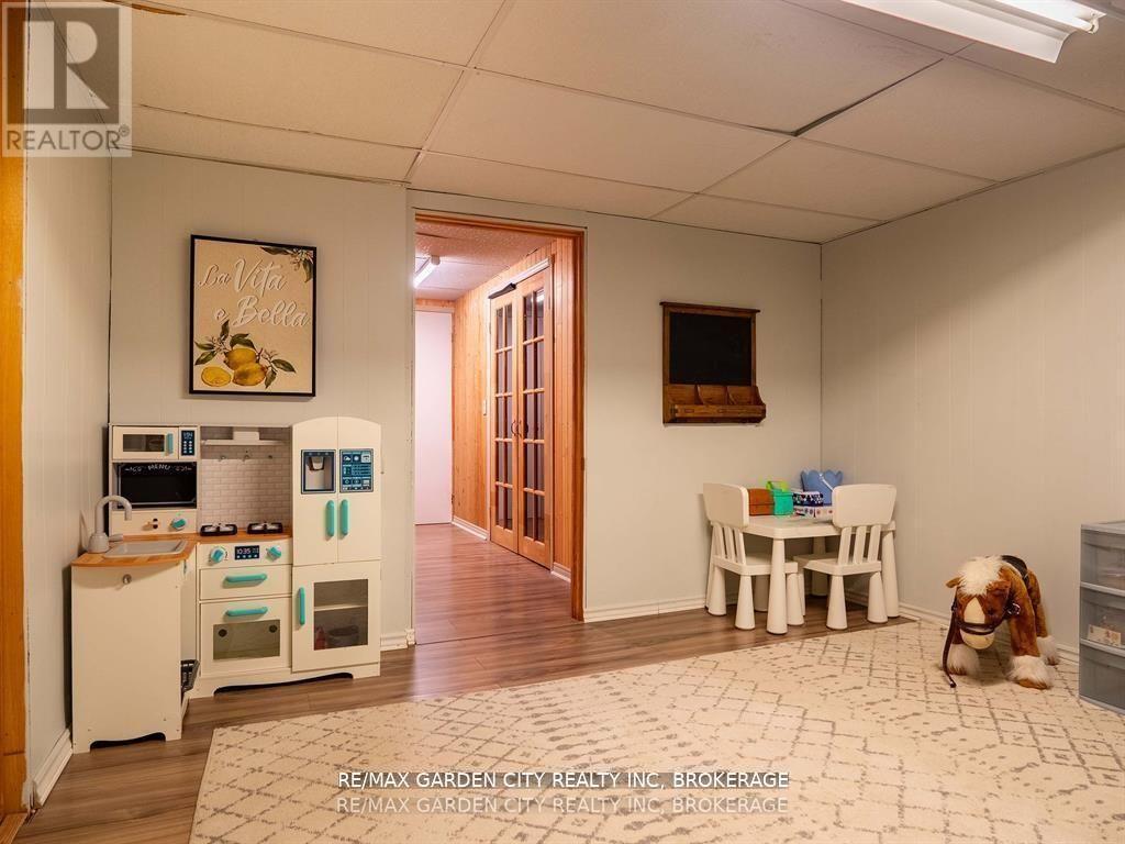 11 Vintage Crescent, St. Catharines (Ridley), Ontario  L2S 3C1 - Photo 30 - X12209168