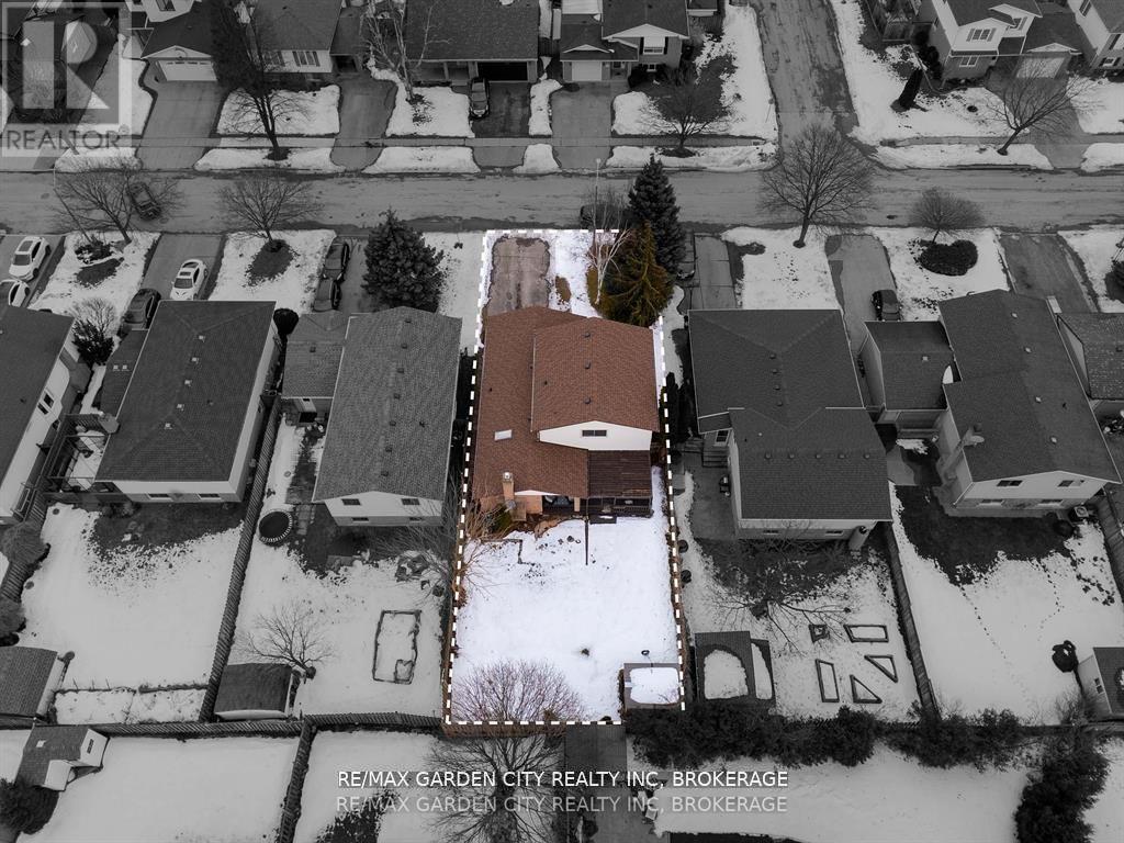 11 Vintage Crescent, St. Catharines (Ridley), Ontario  L2S 3C1 - Photo 44 - X12209168