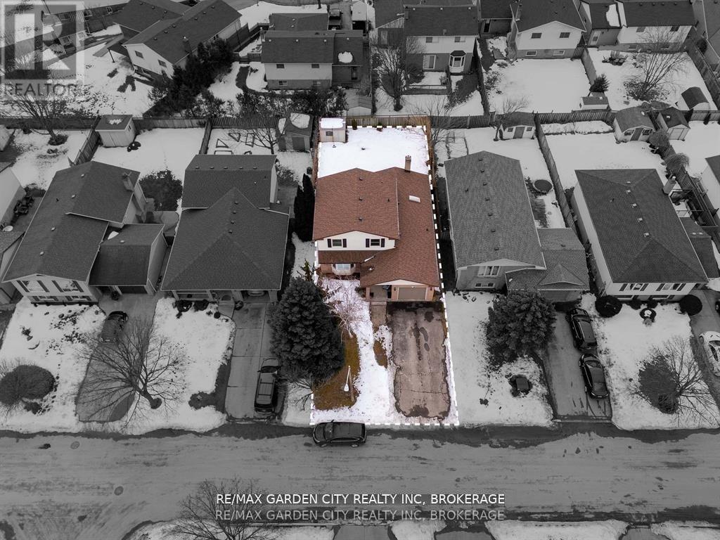 11 Vintage Crescent, St. Catharines (Ridley), Ontario  L2S 3C1 - Photo 45 - X12209168