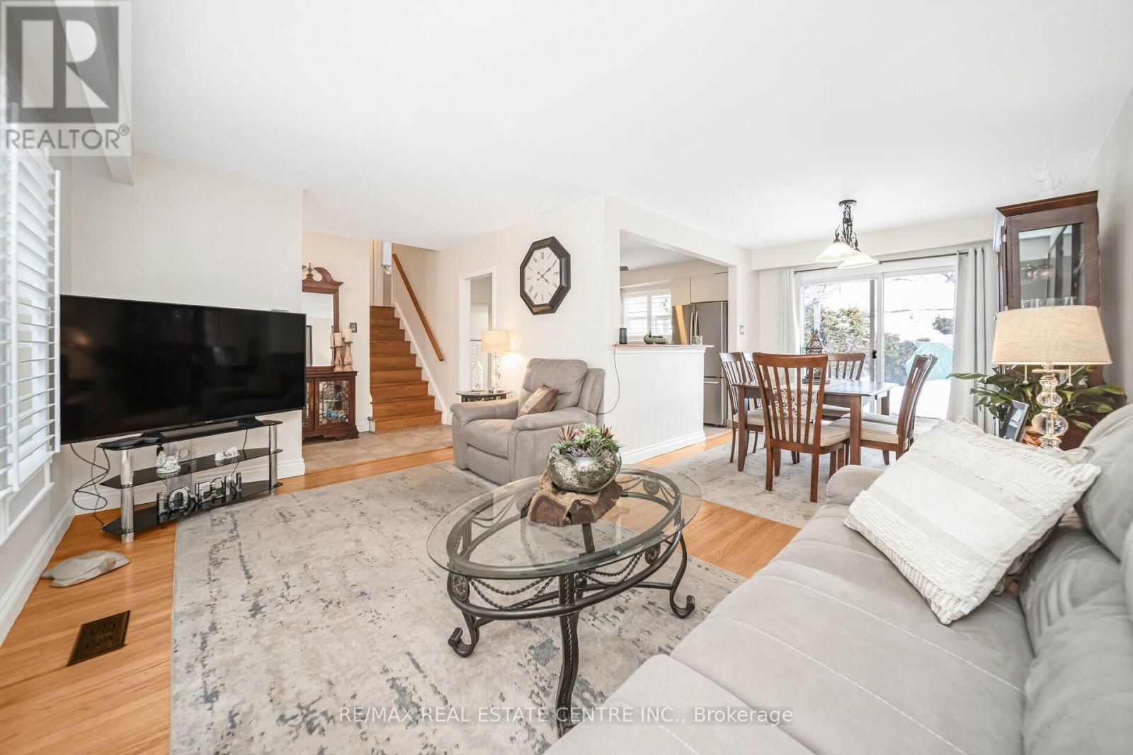 2 Chesterfield Road, Brampton, Ontario  L6W 1K9 - Photo 16 - W12171278