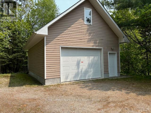 293 Marten Lake Road, Unorganized Townships (Marten River), Ontario  P0H 1T0 - Photo 16 - X12209162