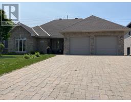 9 ZEPHYR HEIGHTS, North Bay, Ontario