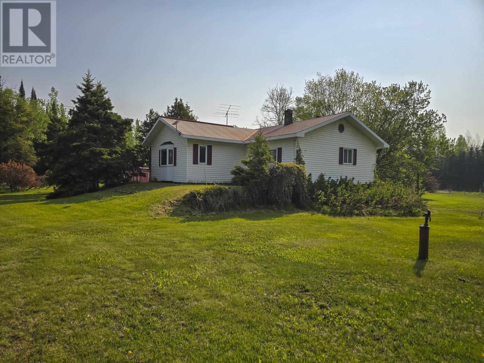 750 Hwy 11/17, Dorion, Ontario  P0T 1K0 - Photo 1 - TB251608