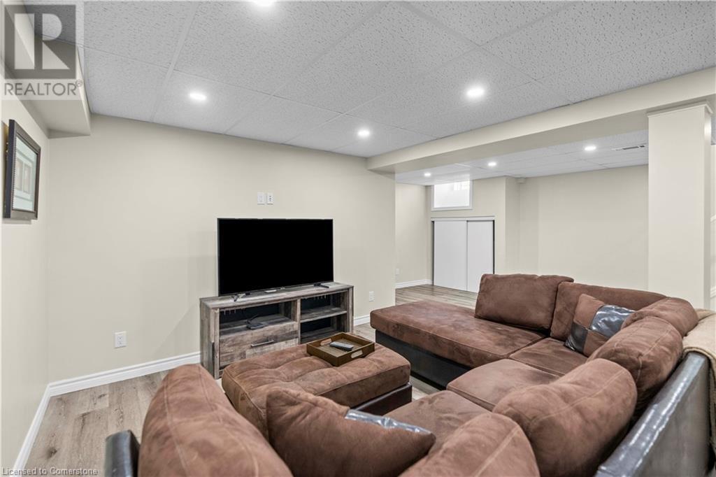 66 Silverbirch Boulevard, Mount Hope, Ontario  L0R 1W0 - Photo 32 - 40735414