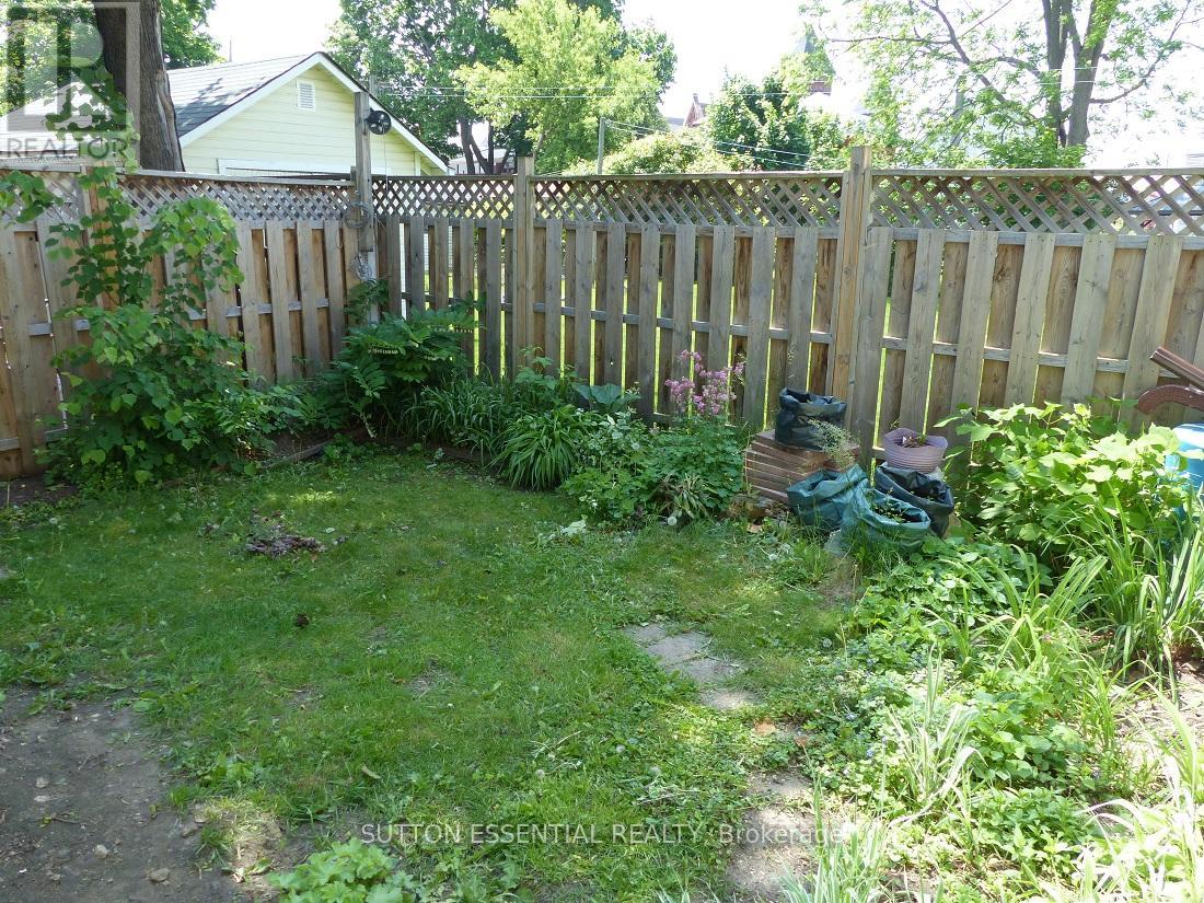 42 Mcgill Street N, Smiths Falls, Ontario  K7A 2J5 - Photo 37 - X12209088