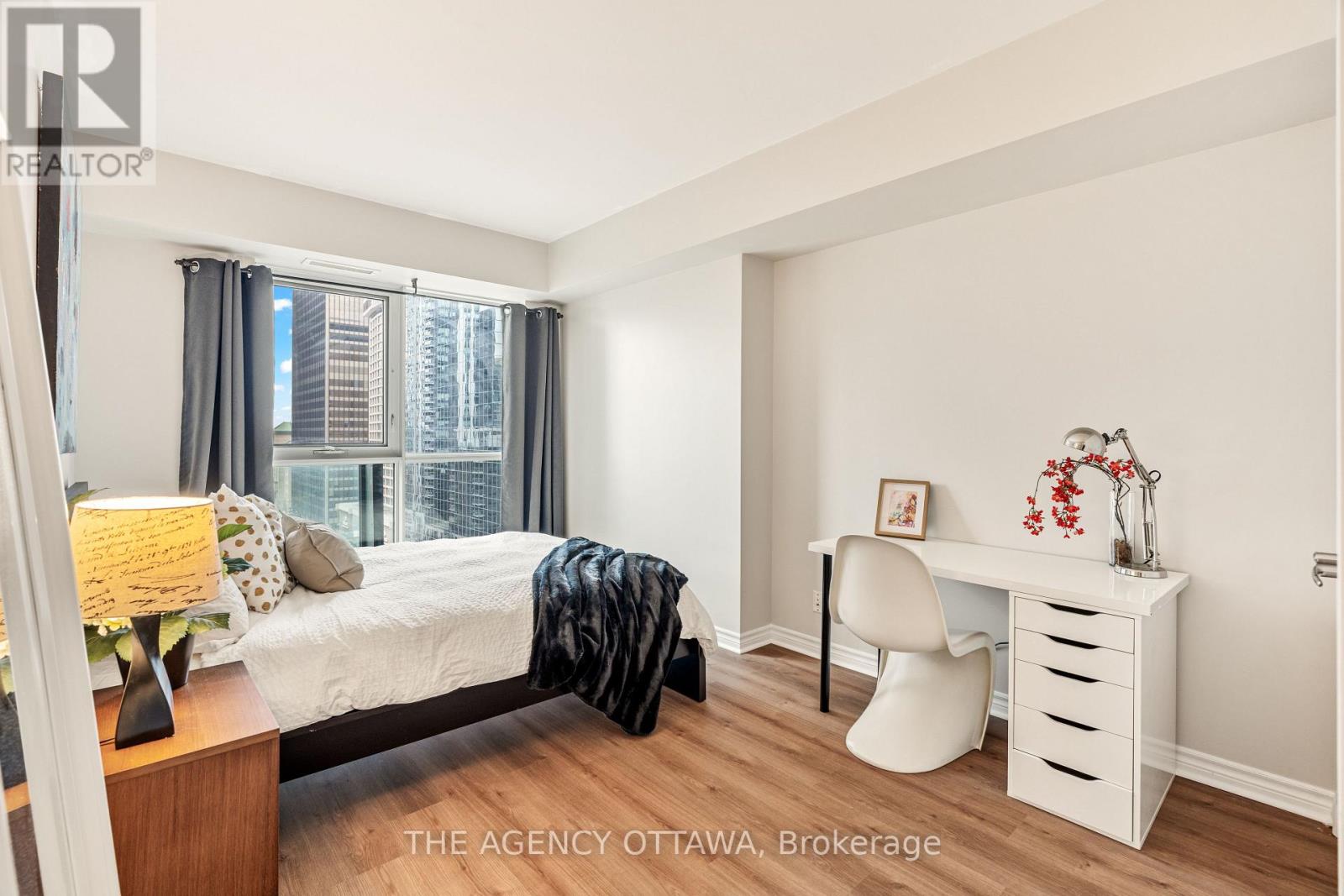 1403 - 445 Laurier Avenue W, Ottawa, Ontario  K1N 6R4 - Photo 10 - X12209093