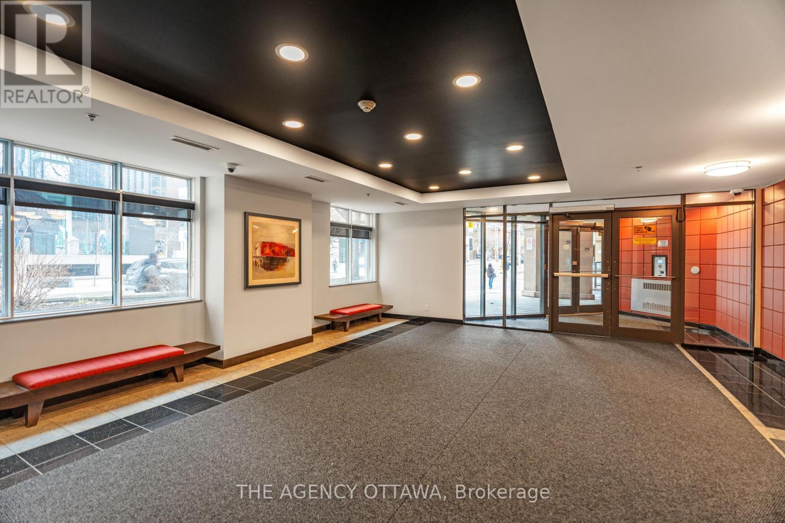 1403 - 445 Laurier Avenue W, Ottawa, Ontario  K1N 6R4 - Photo 2 - X12209093
