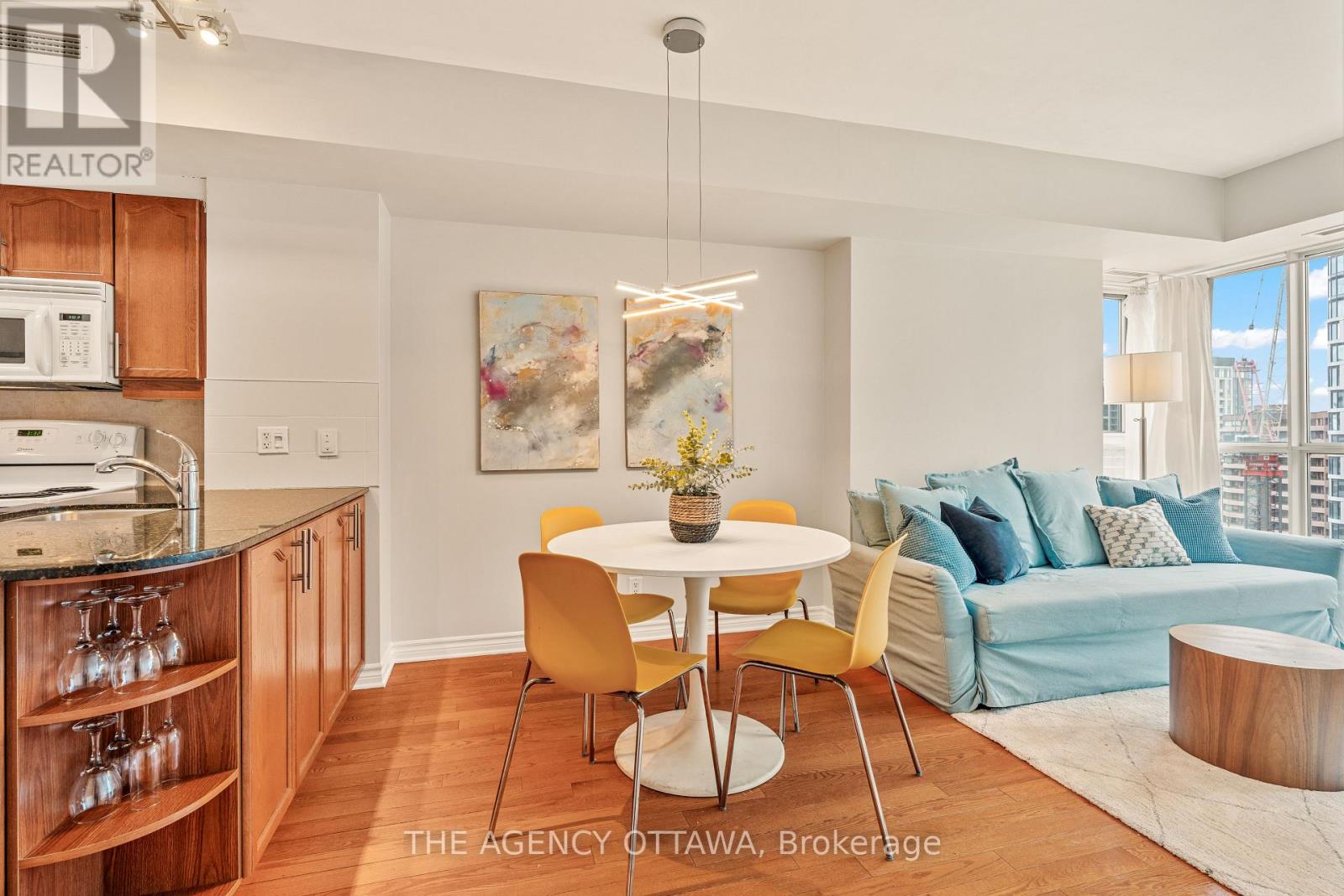 1403 - 445 Laurier Avenue W, Ottawa, Ontario  K1N 6R4 - Photo 4 - X12209093