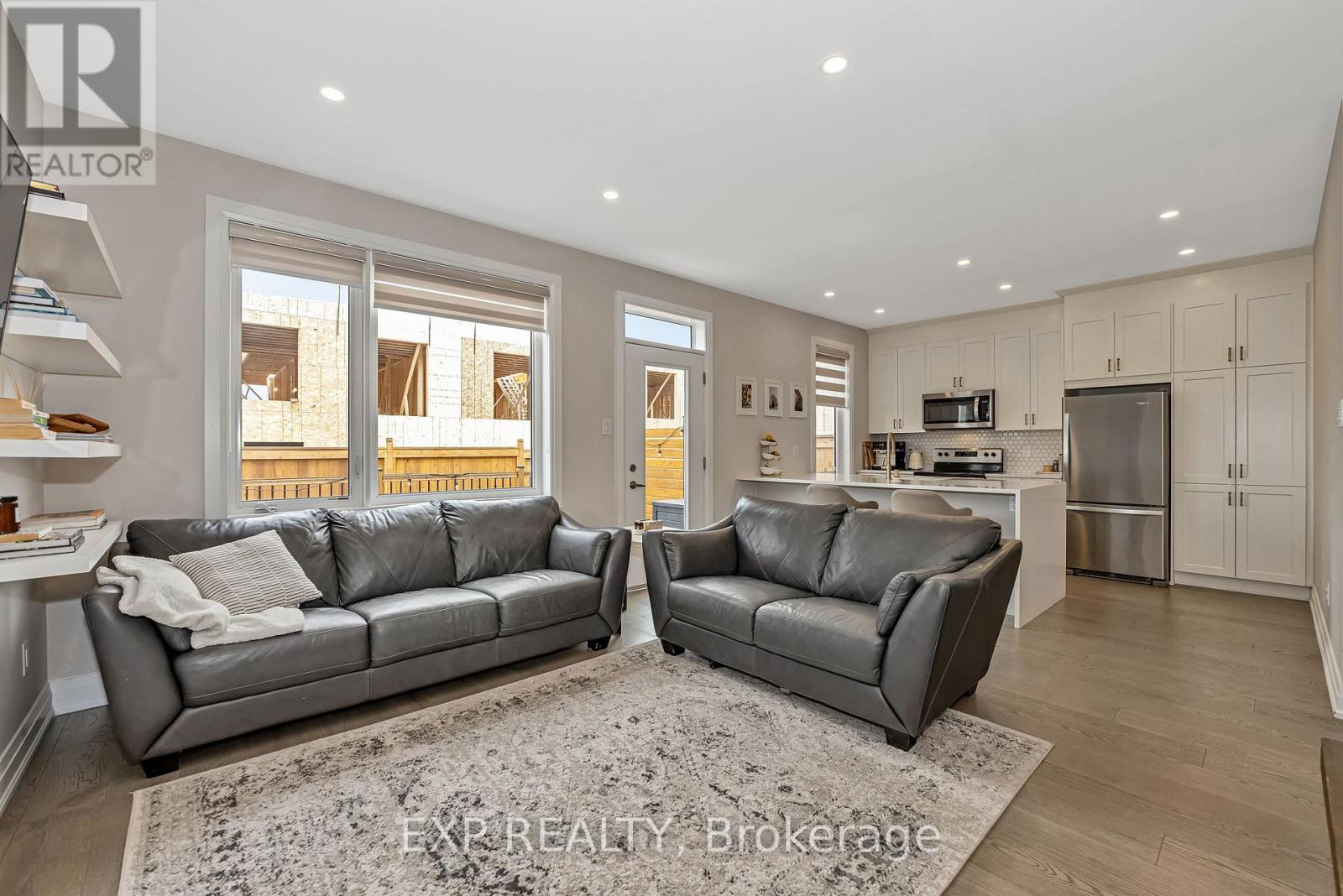 631 Crevier Walk, Ottawa, Ontario  K1W 0M5 - Photo 11 - X12209142
