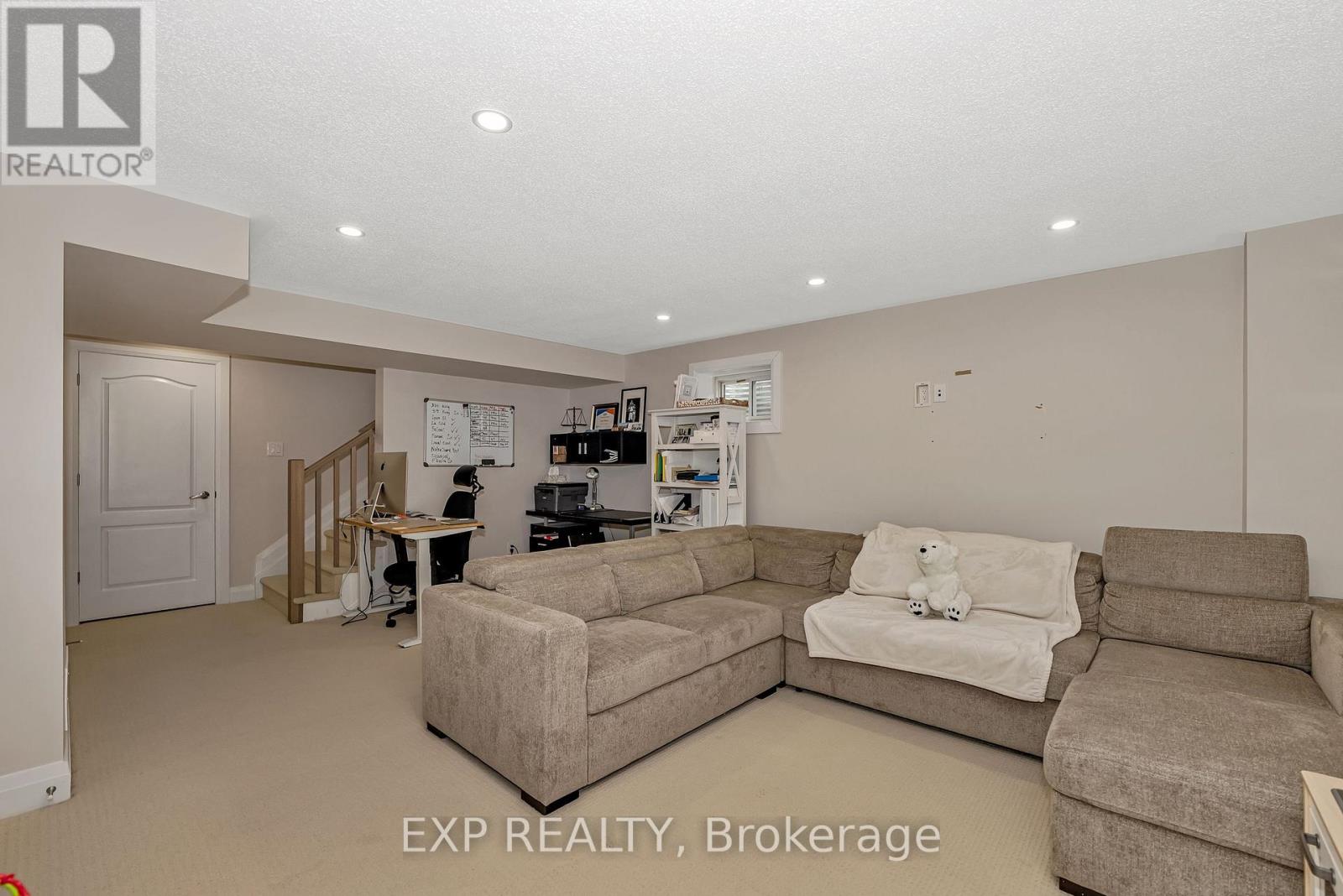 631 Crevier Walk, Ottawa, Ontario  K1W 0M5 - Photo 30 - X12209142