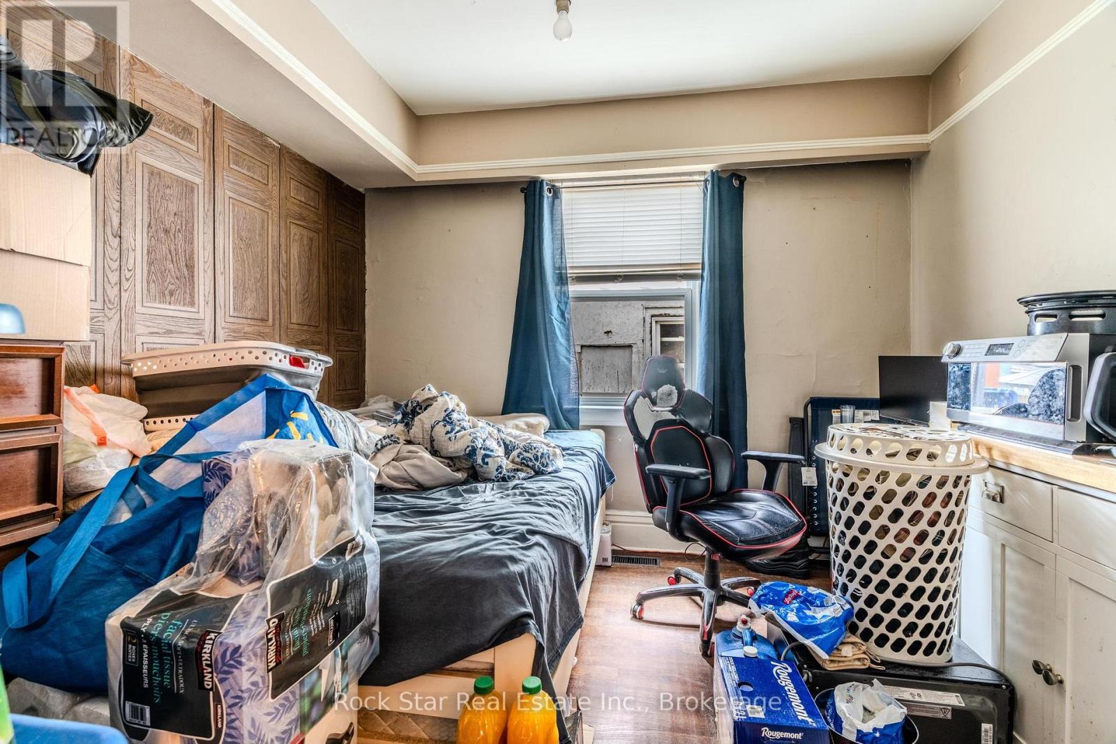 108 Niagara Falls Road, Thorold, Ontario  L2V 1H4 - Photo 16 - X12209085