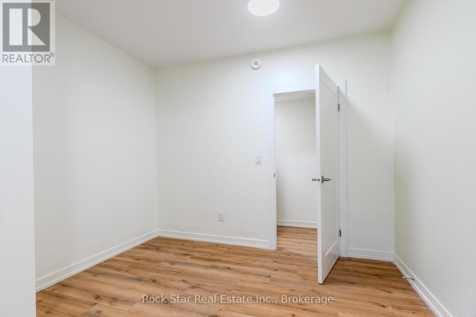 108 Niagara Falls Road, Thorold, Ontario  L2V 1H4 - Photo 30 - X12209085