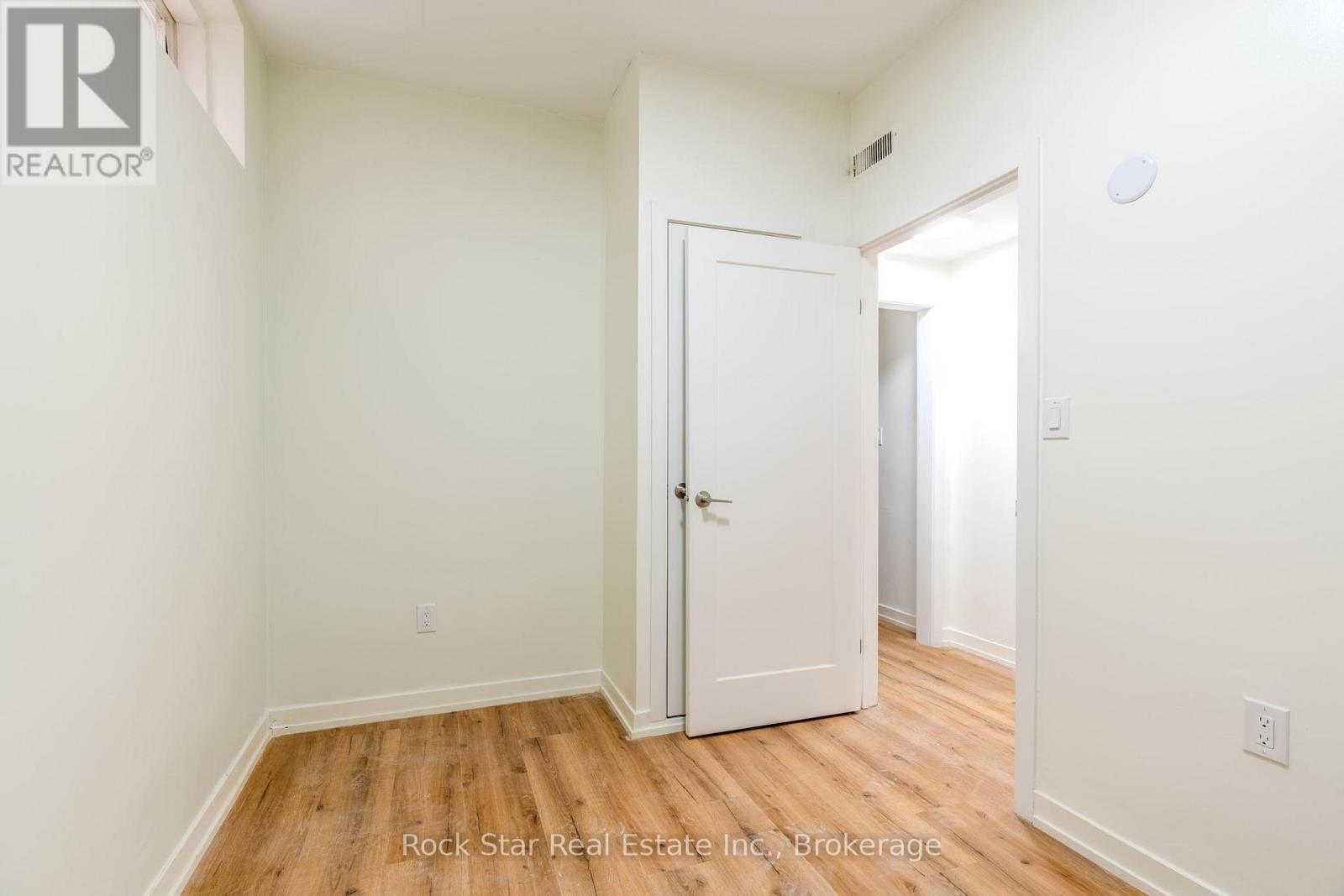 108 Niagara Falls Road, Thorold, Ontario  L2V 1H4 - Photo 33 - X12209085