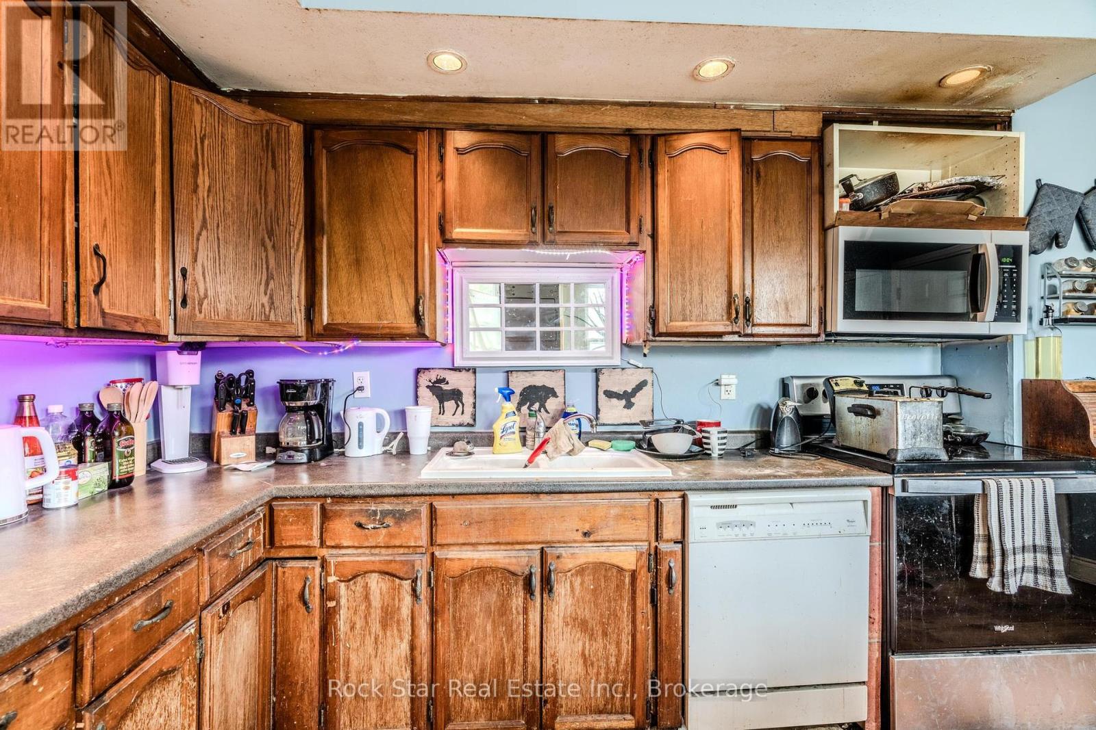 108 Niagara Falls Road, Thorold, Ontario  L2V 1H4 - Photo 9 - X12209085